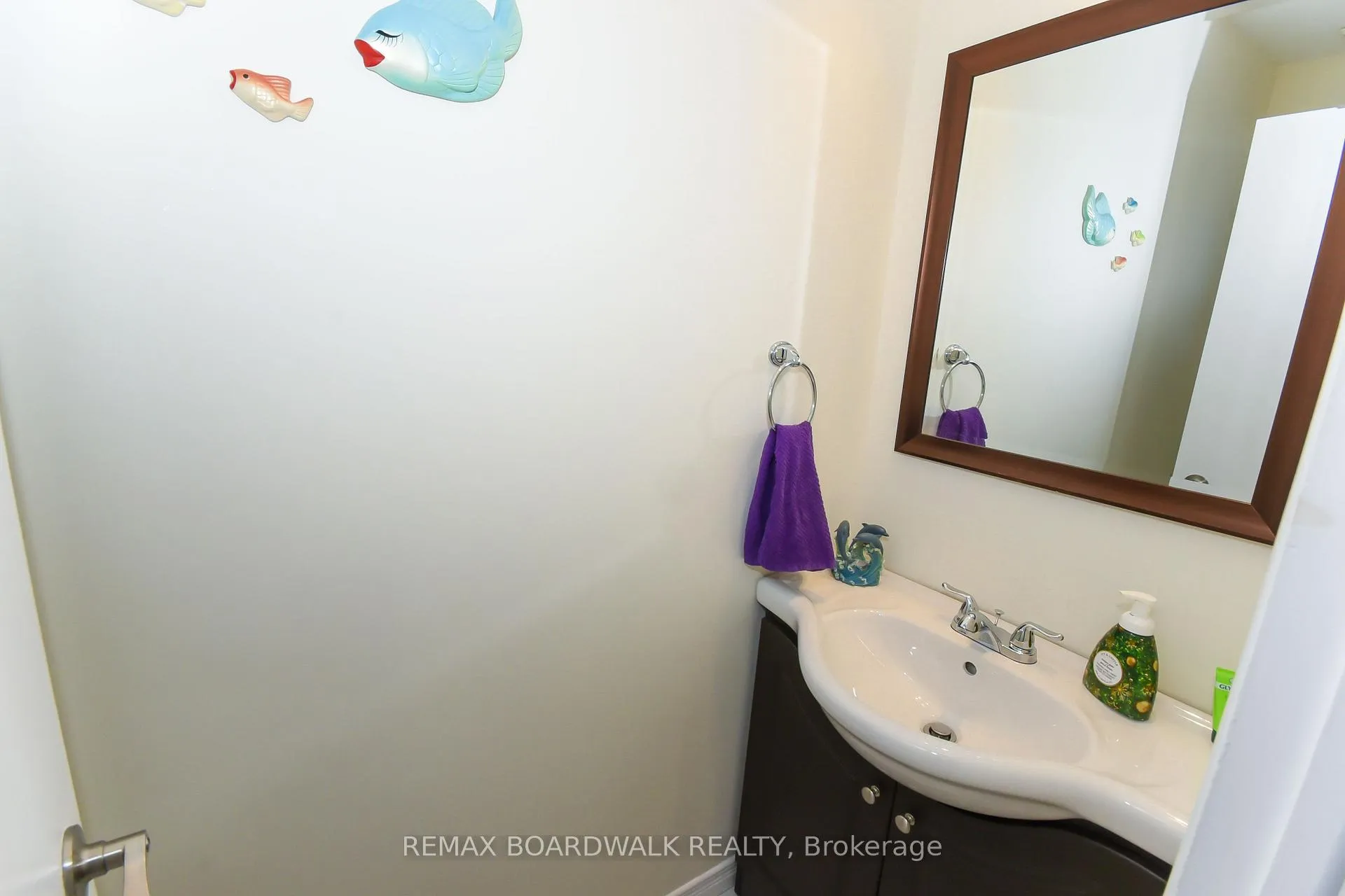 Photo 24 of Unit 67, 406 Valade Crescent, Ottawa, Fallingbrook/Pineridge — HOMEH