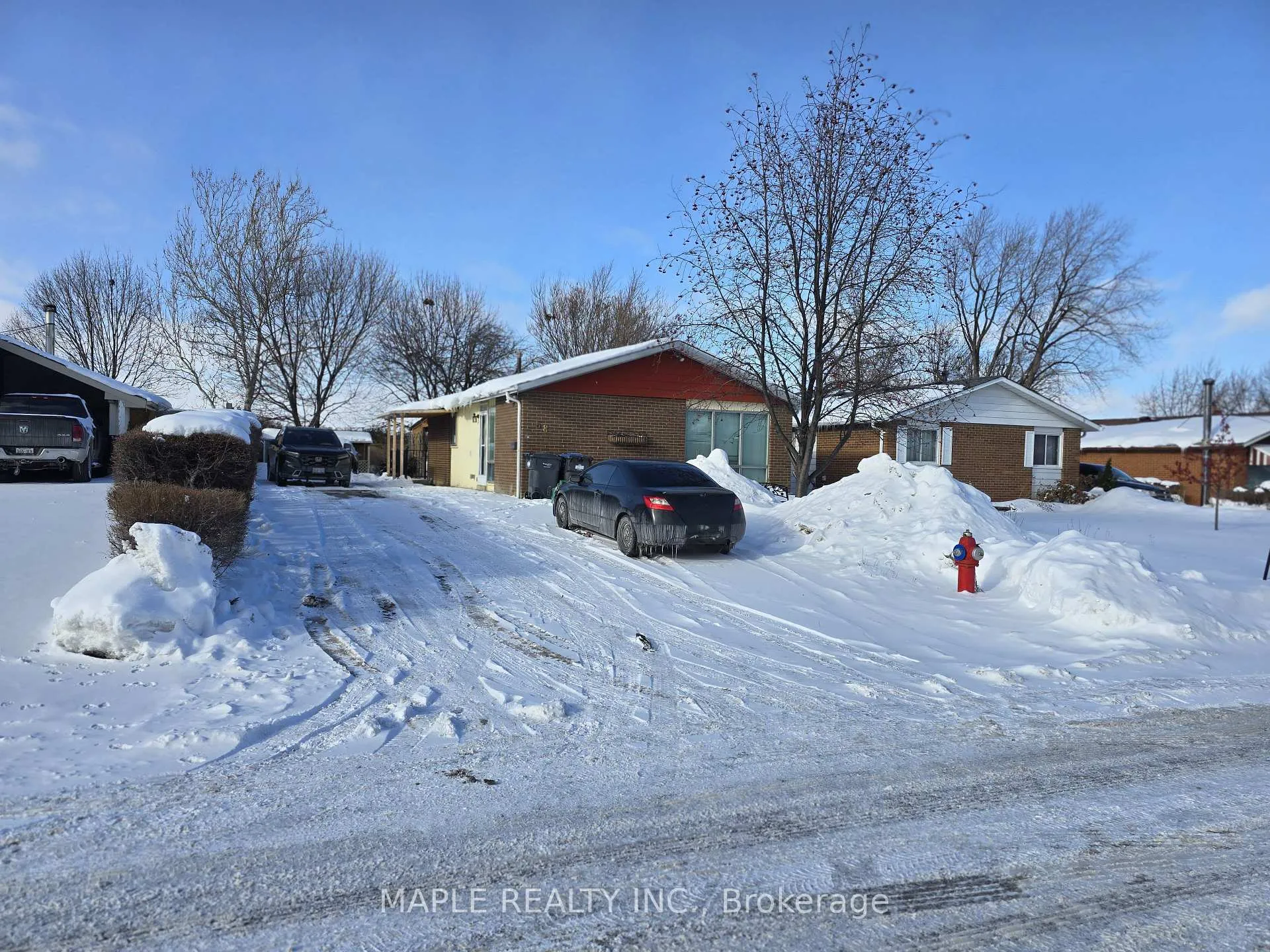 Photo 1 of 68 Epsom Downs Drive, Brampton, Southgate — HOMEH