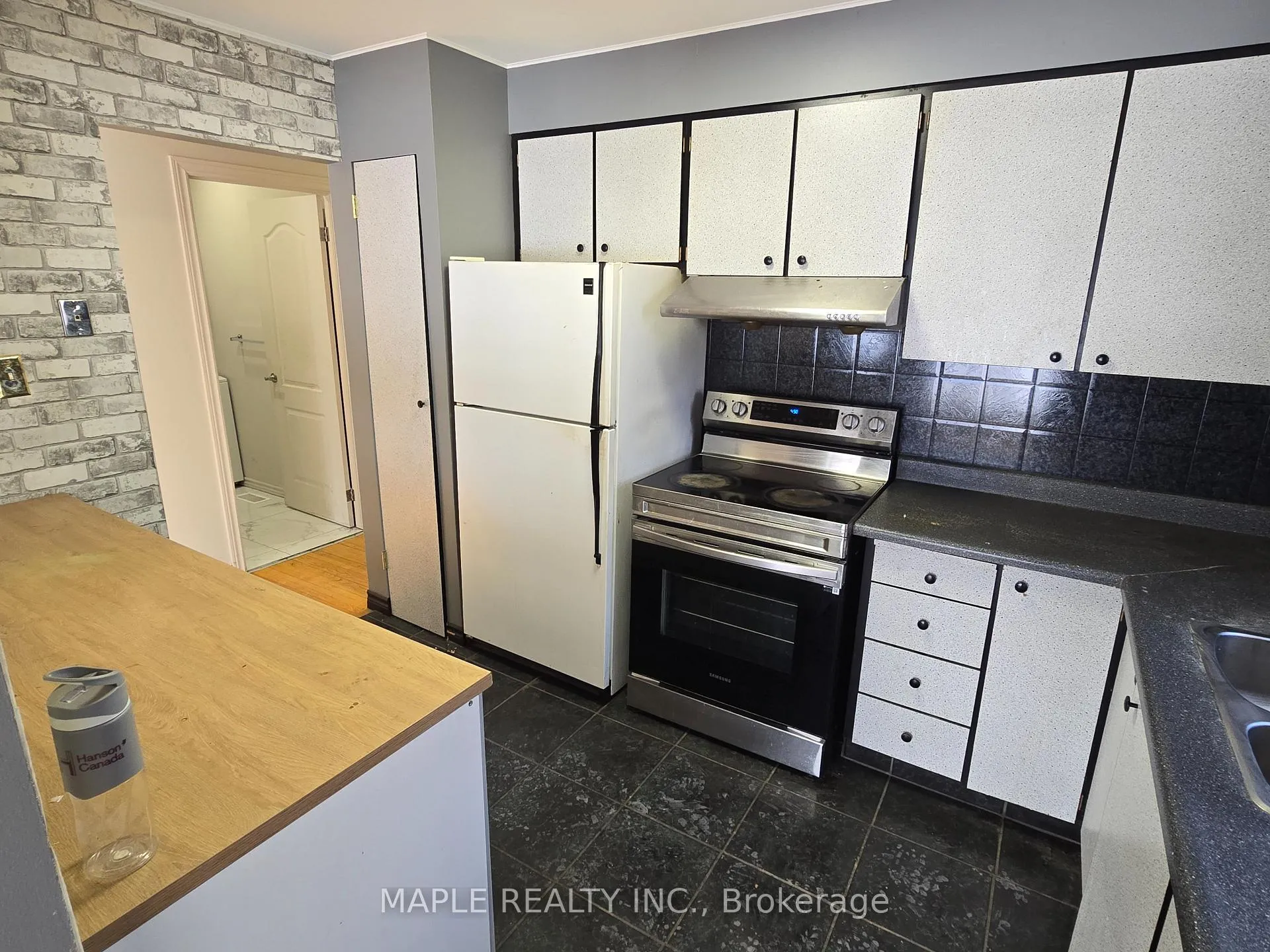 Photo 14 of 68 Epsom Downs Drive, Brampton, Southgate — HOMEH