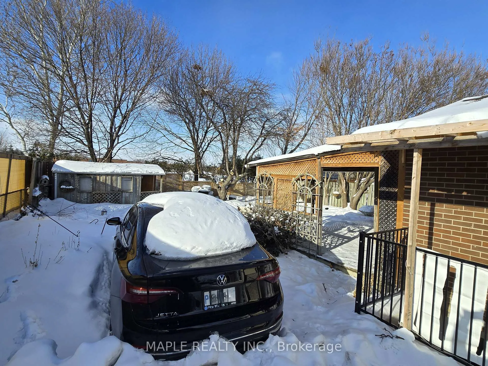 Photo 23 of 68 Epsom Downs Drive, Brampton, Southgate — HOMEH