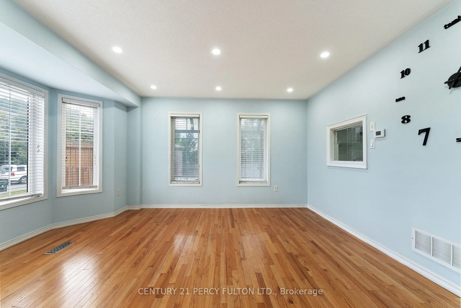 Photo 7 of Unit Main, 2 Stokes Drive, Ajax, Northeast Ajax — HOMEH