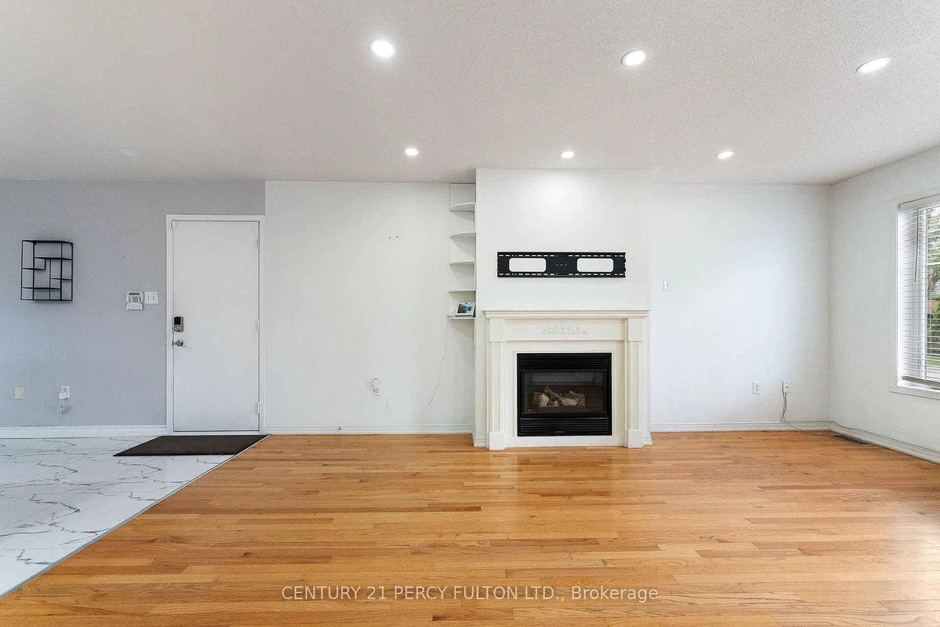 Photo 11 of Unit Main, 2 Stokes Drive, Ajax, Northeast Ajax — HOMEH