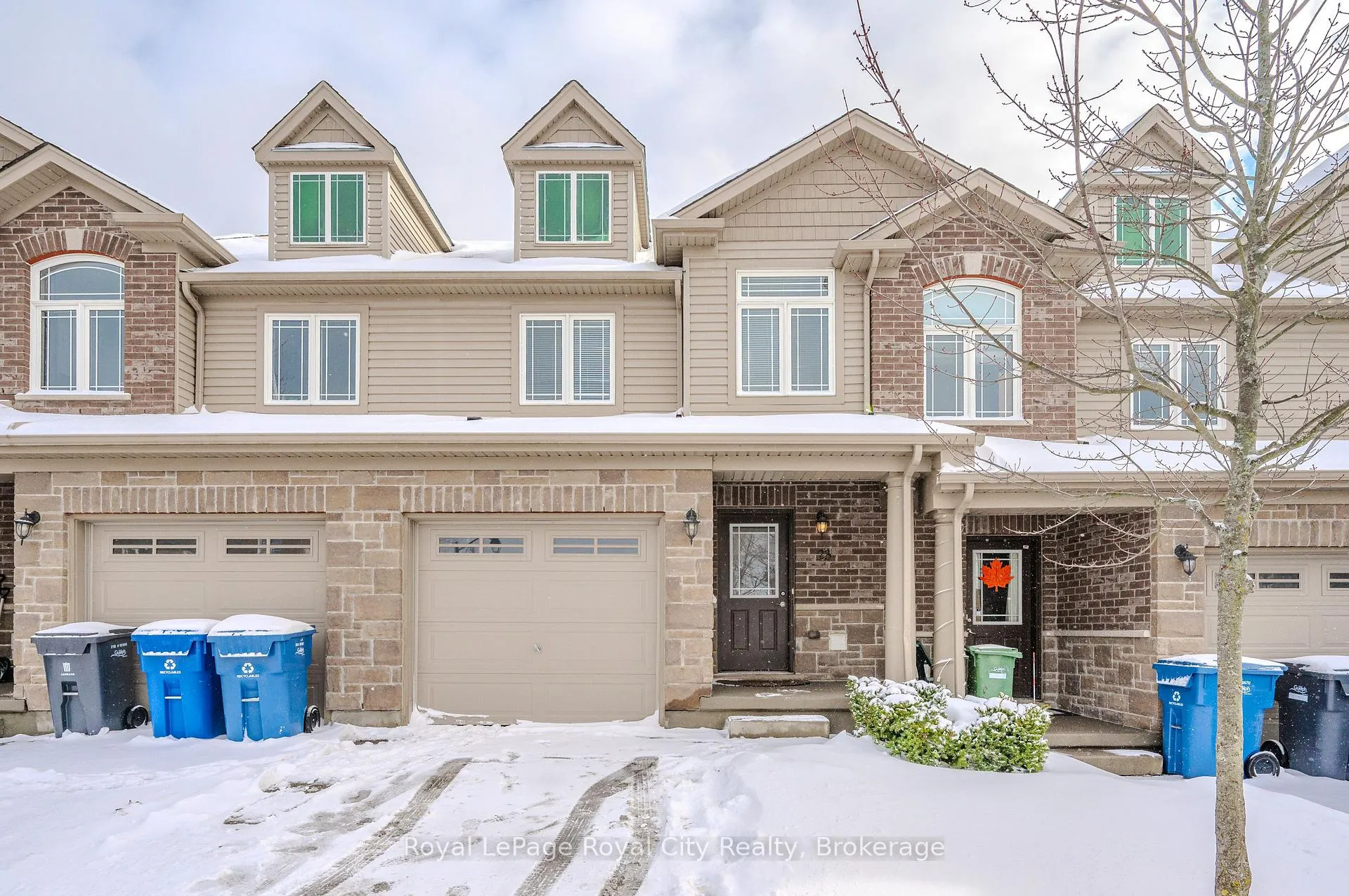 Photo 1 of Unit 23, 23 Kingsbury Square, Guelph, Pineridge/Westminster Woods — HOMEH