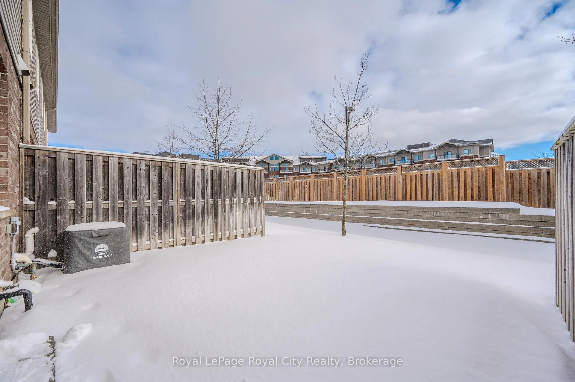 Photo 32 of Unit 23, 23 Kingsbury Square, Guelph, Pineridge/Westminster Woods — HOMEH