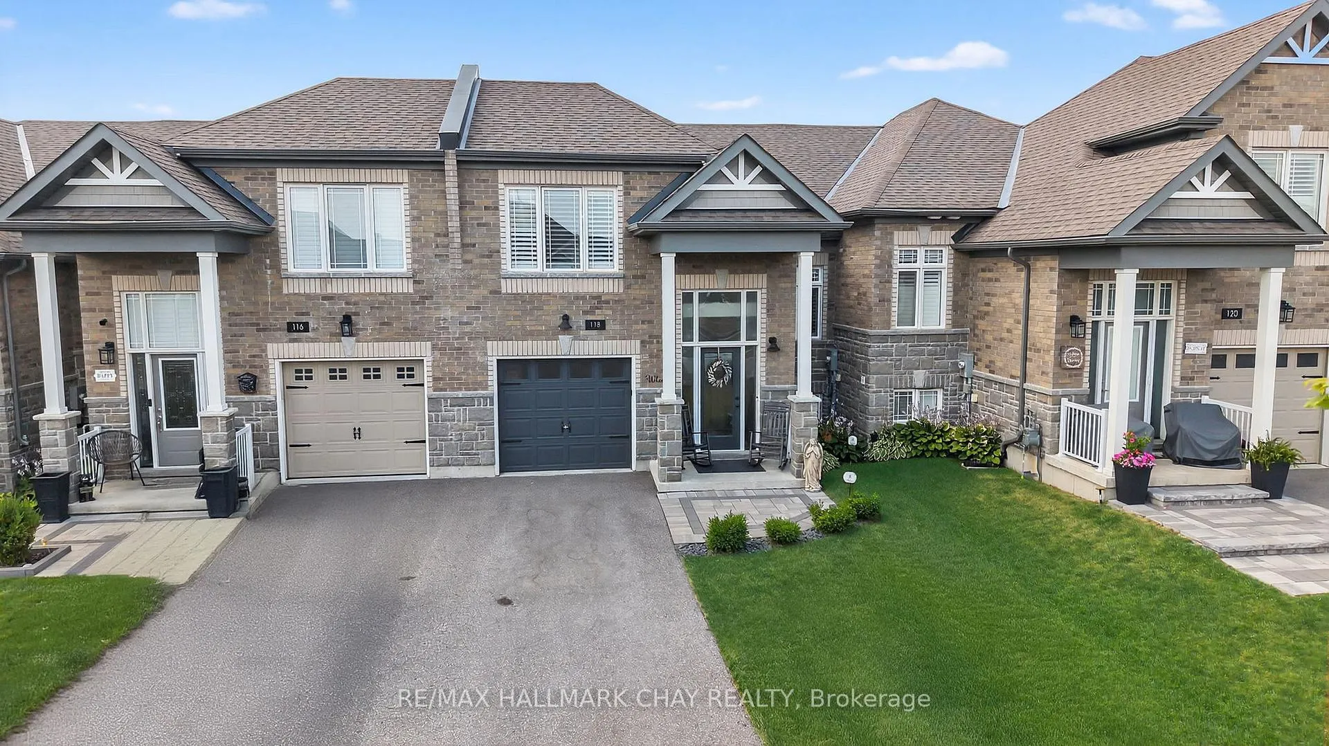 Front of 118 Isabella Drive