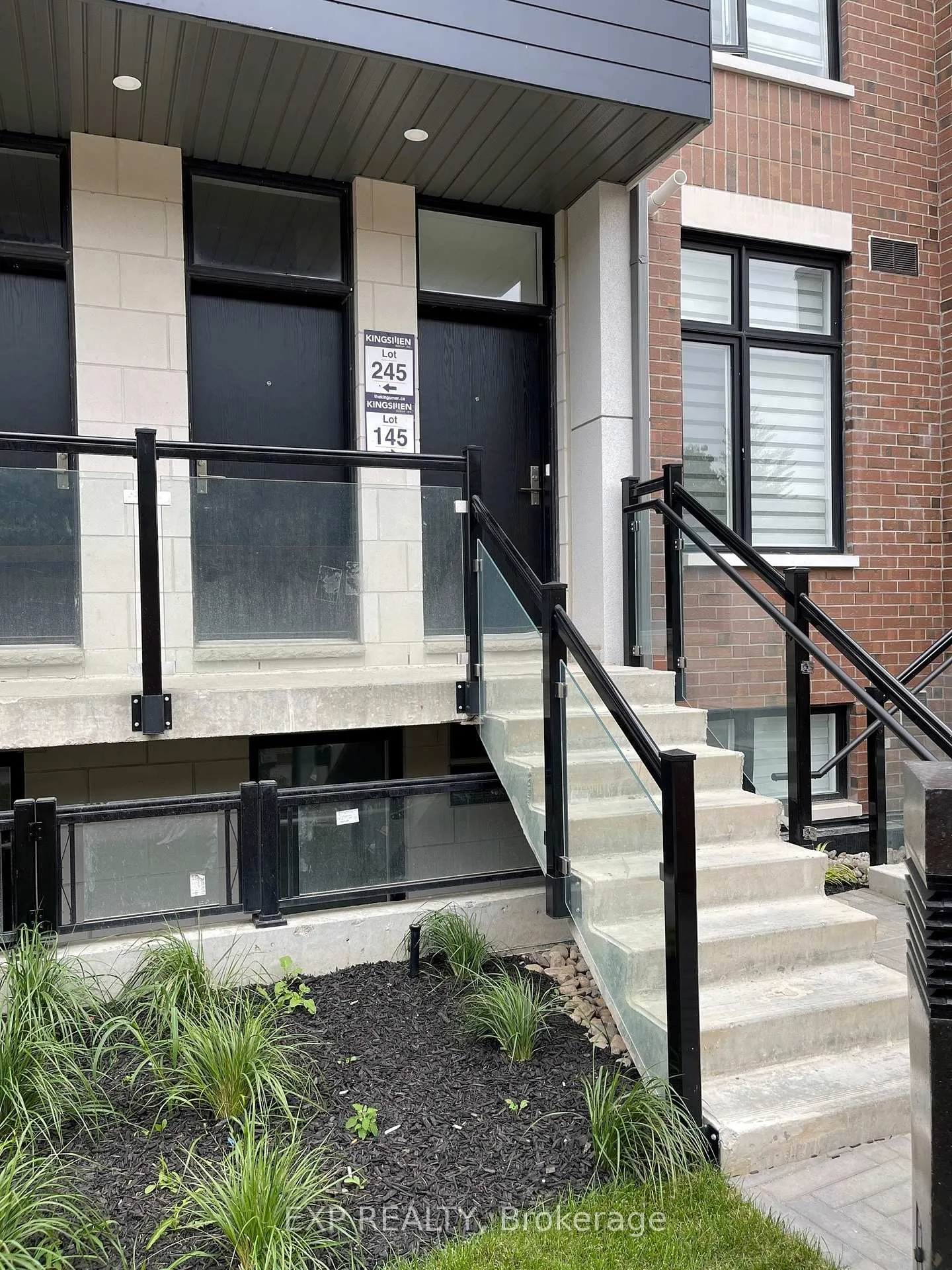 Photo 1 of Unit 145, 9580 Islington Avenue, Vaughan, Sonoma Heights — HOMEH