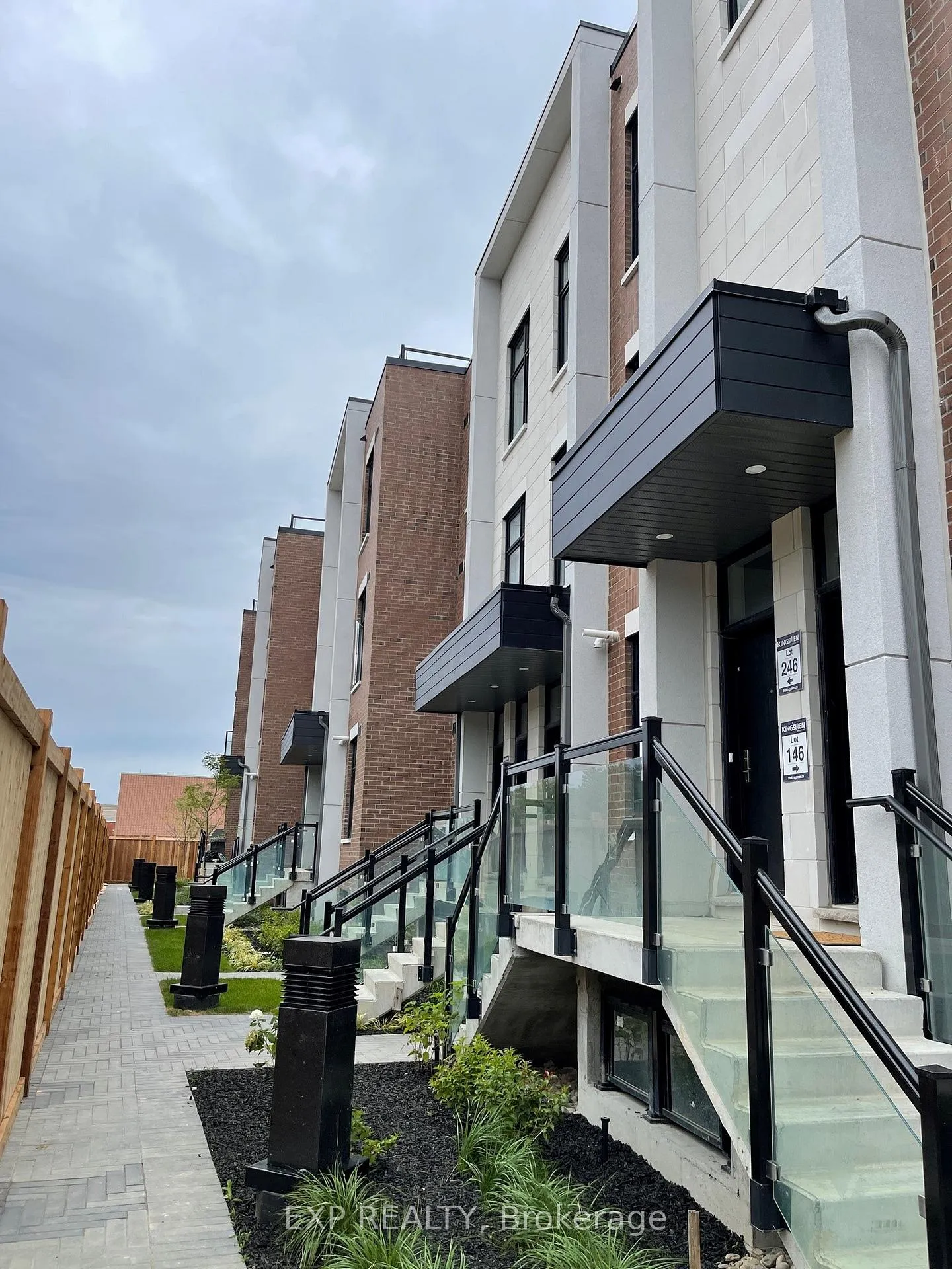 Photo 12 of Unit 145, 9580 Islington Avenue, Vaughan, Sonoma Heights — HOMEH