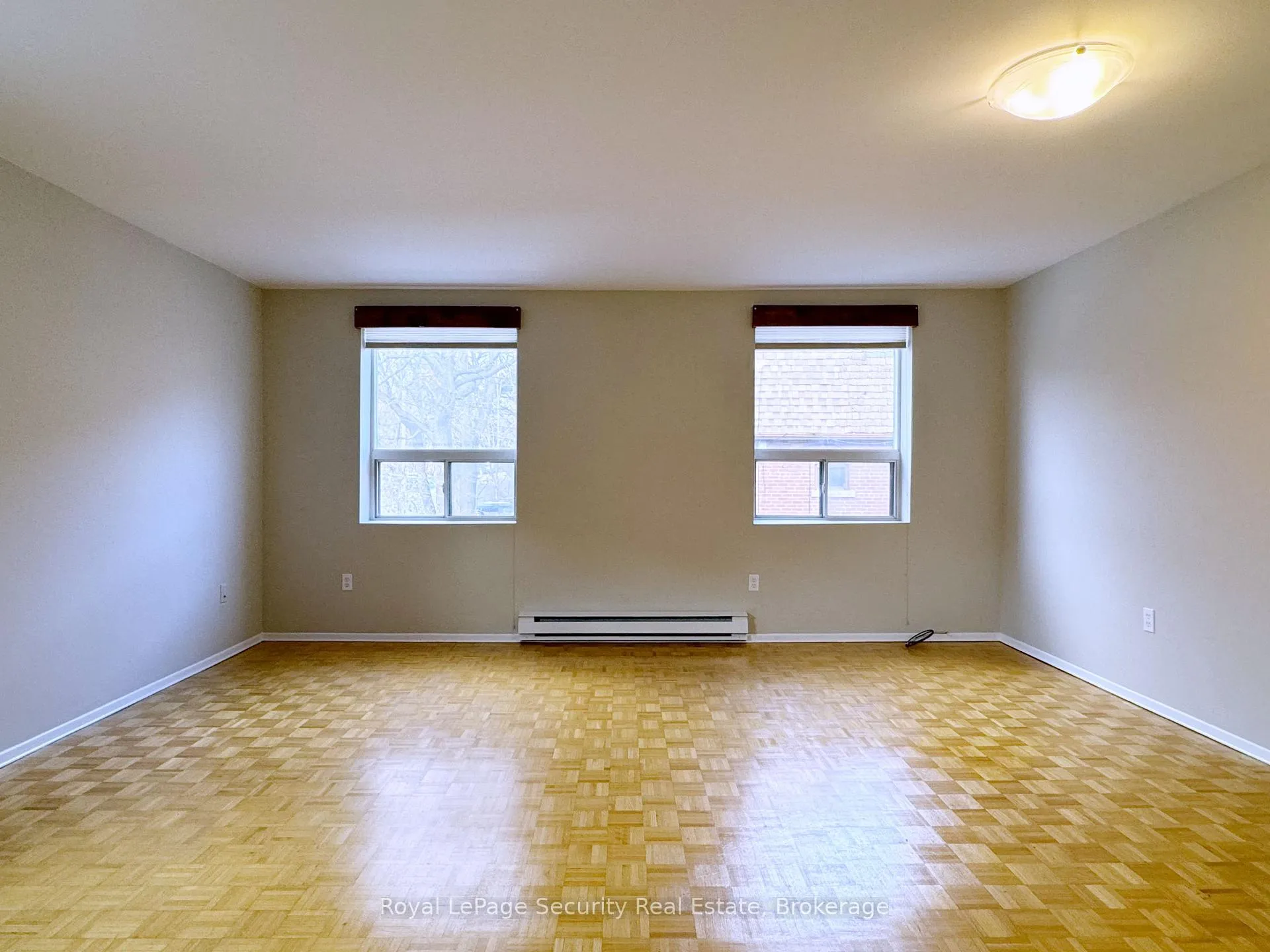Photo 7 of Unit 304, 696 St Clair Avenue W, Toronto, Humewood-Cedarvale — HOMEH