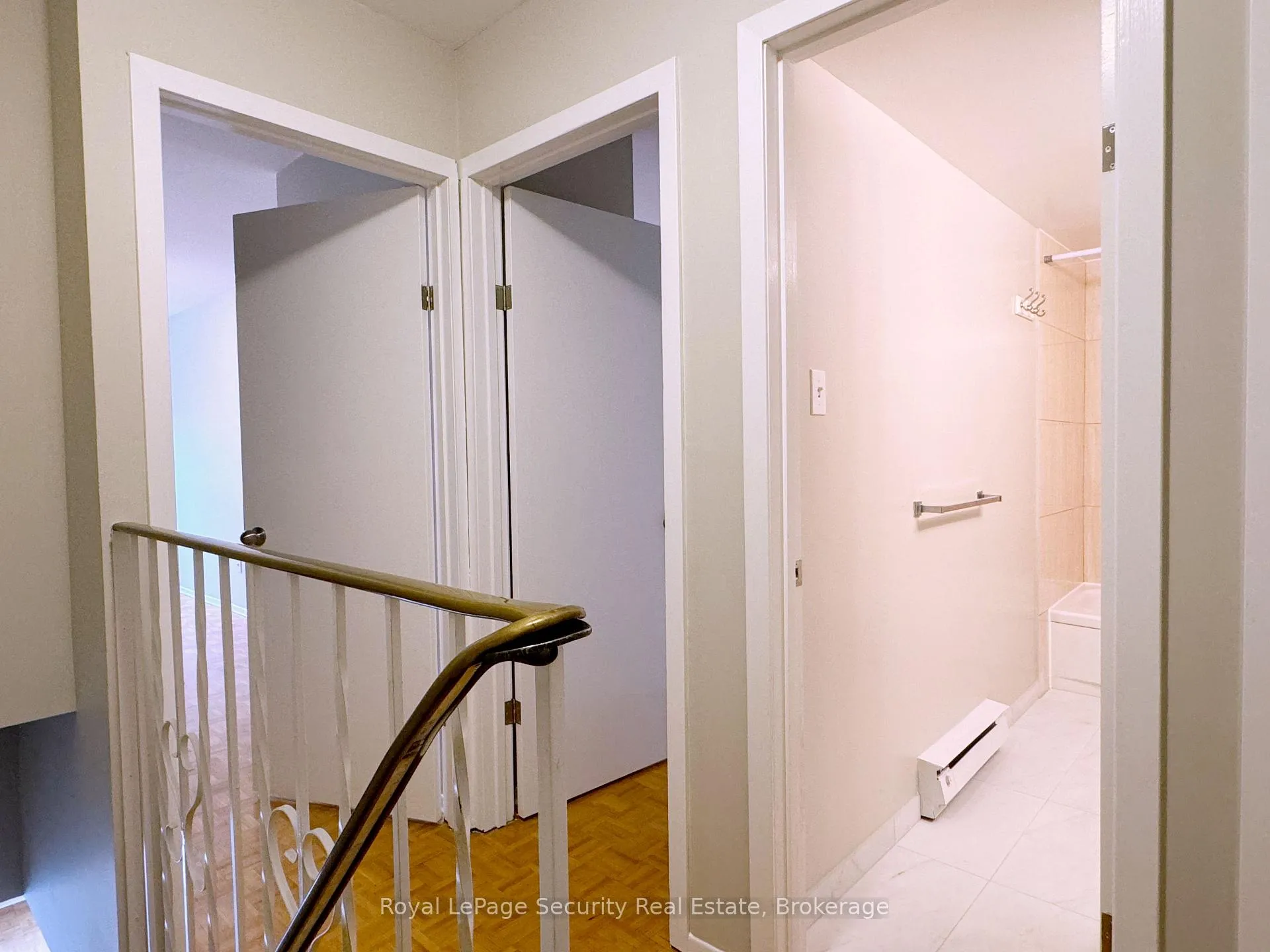 Photo 8 of Unit 304, 696 St Clair Avenue W, Toronto, Humewood-Cedarvale — HOMEH