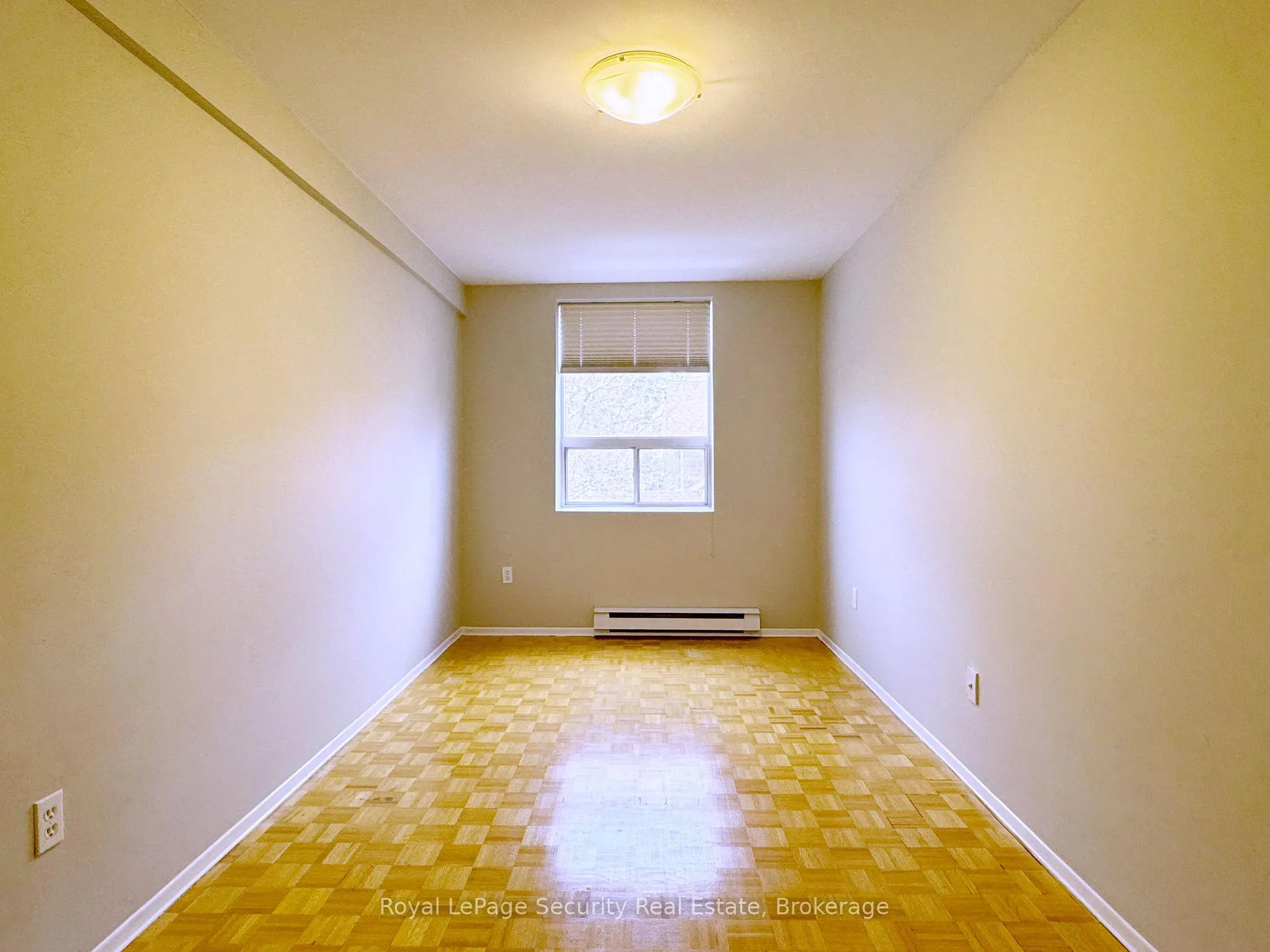 Photo 10 of Unit 304, 696 St Clair Avenue W, Toronto, Humewood-Cedarvale — HOMEH