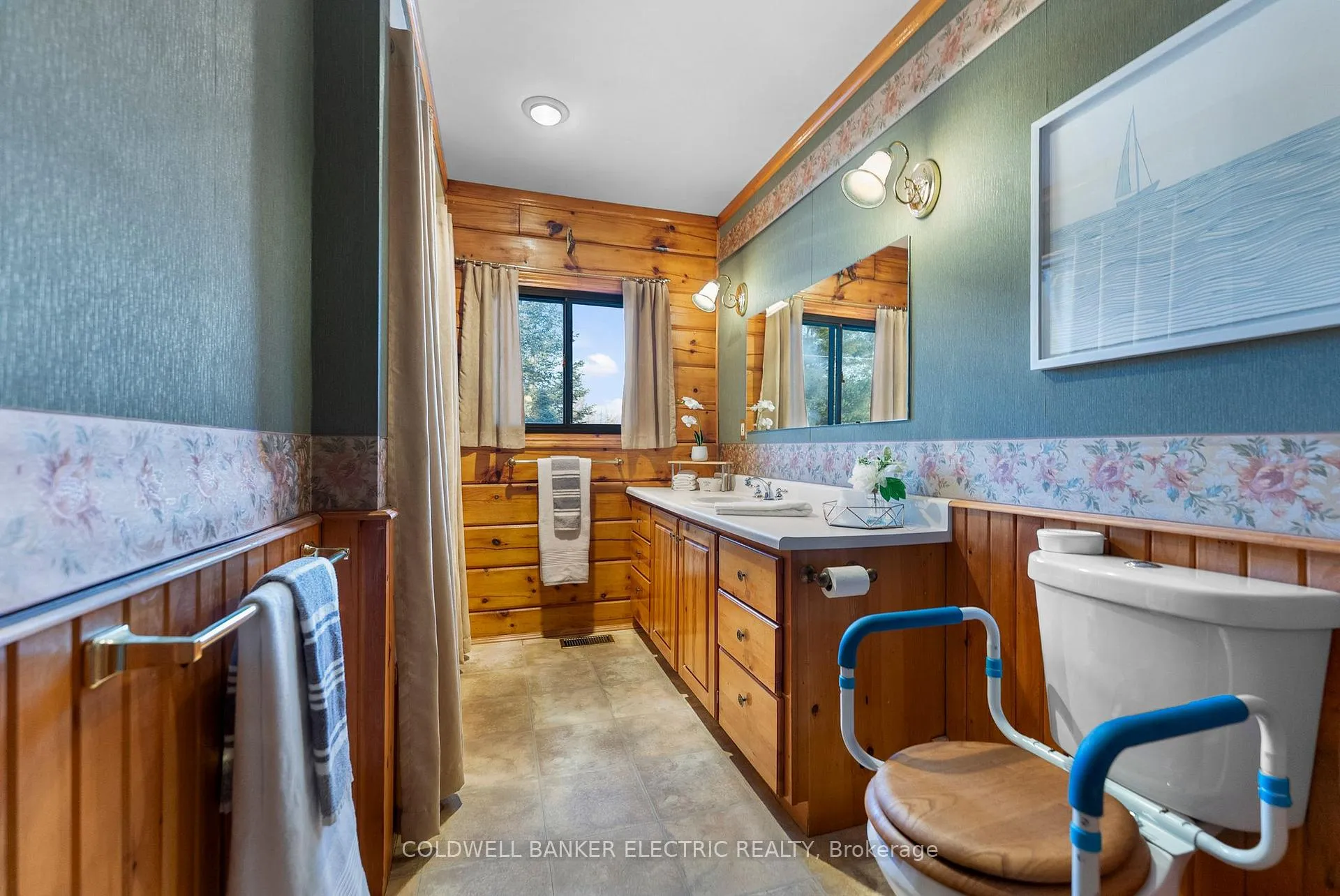 Photo 18 of 459 Jack Lake Road, North Kawartha — HOMEH