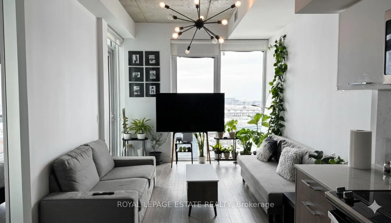 Photo 5 of Unit 1905, 15 Baseball Place, Toronto, South Riverdale — HOMEH