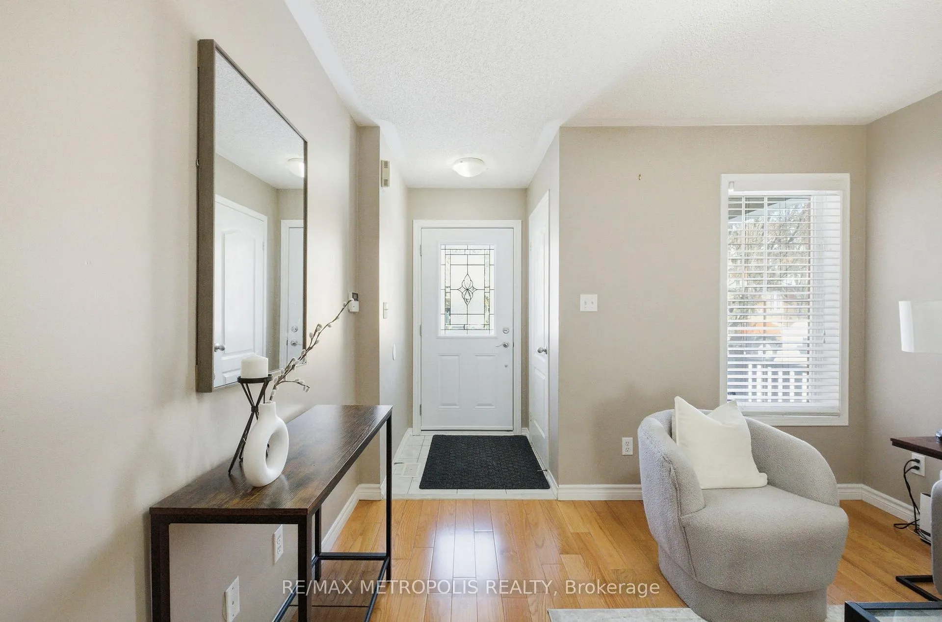 Photo 3 of 15 Boyd Crescent, Ajax, Northeast Ajax — HOMEH