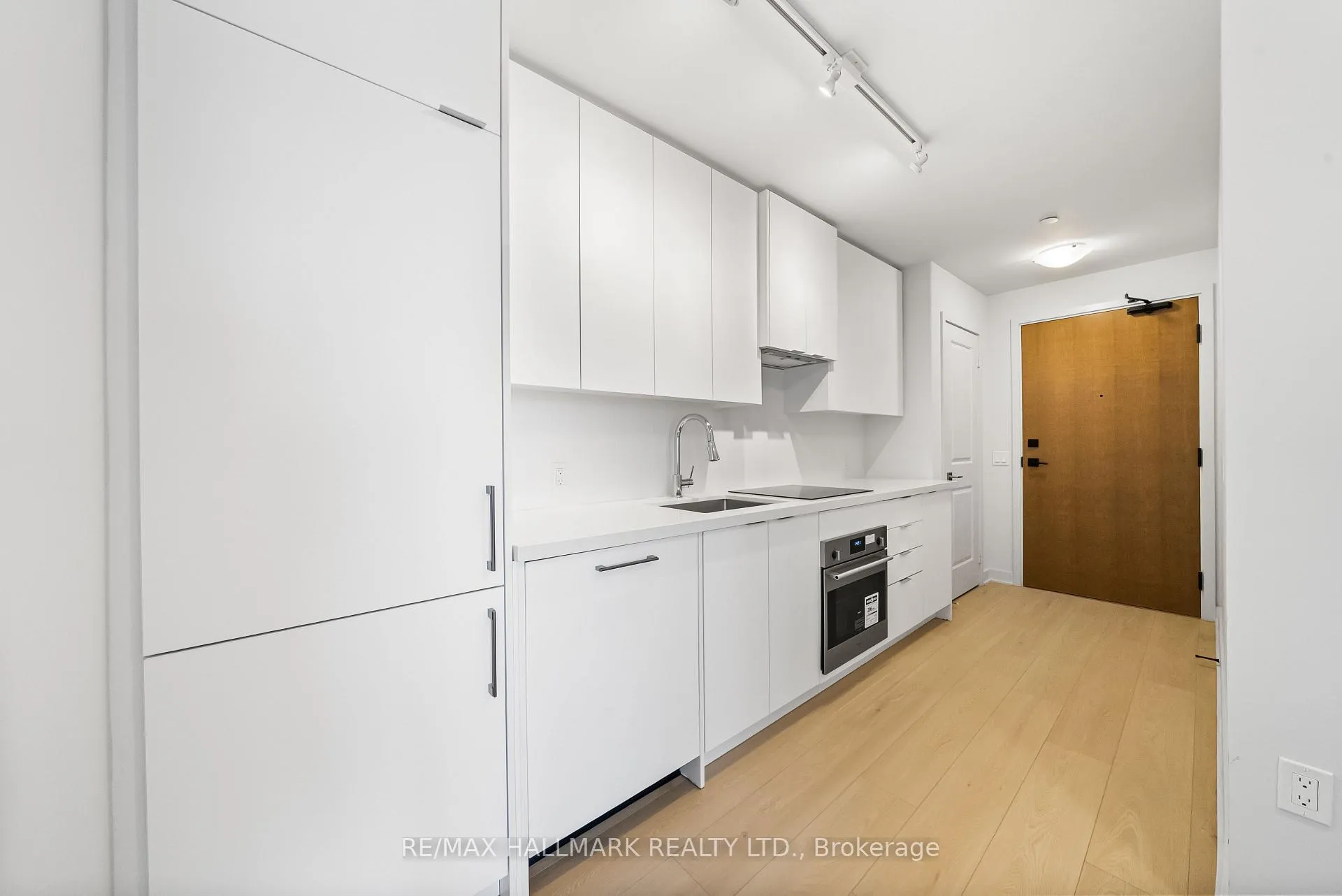 Photo 2 of Unit 2302, 2920 Highway 7, Vaughan, Concord — HOMEH
