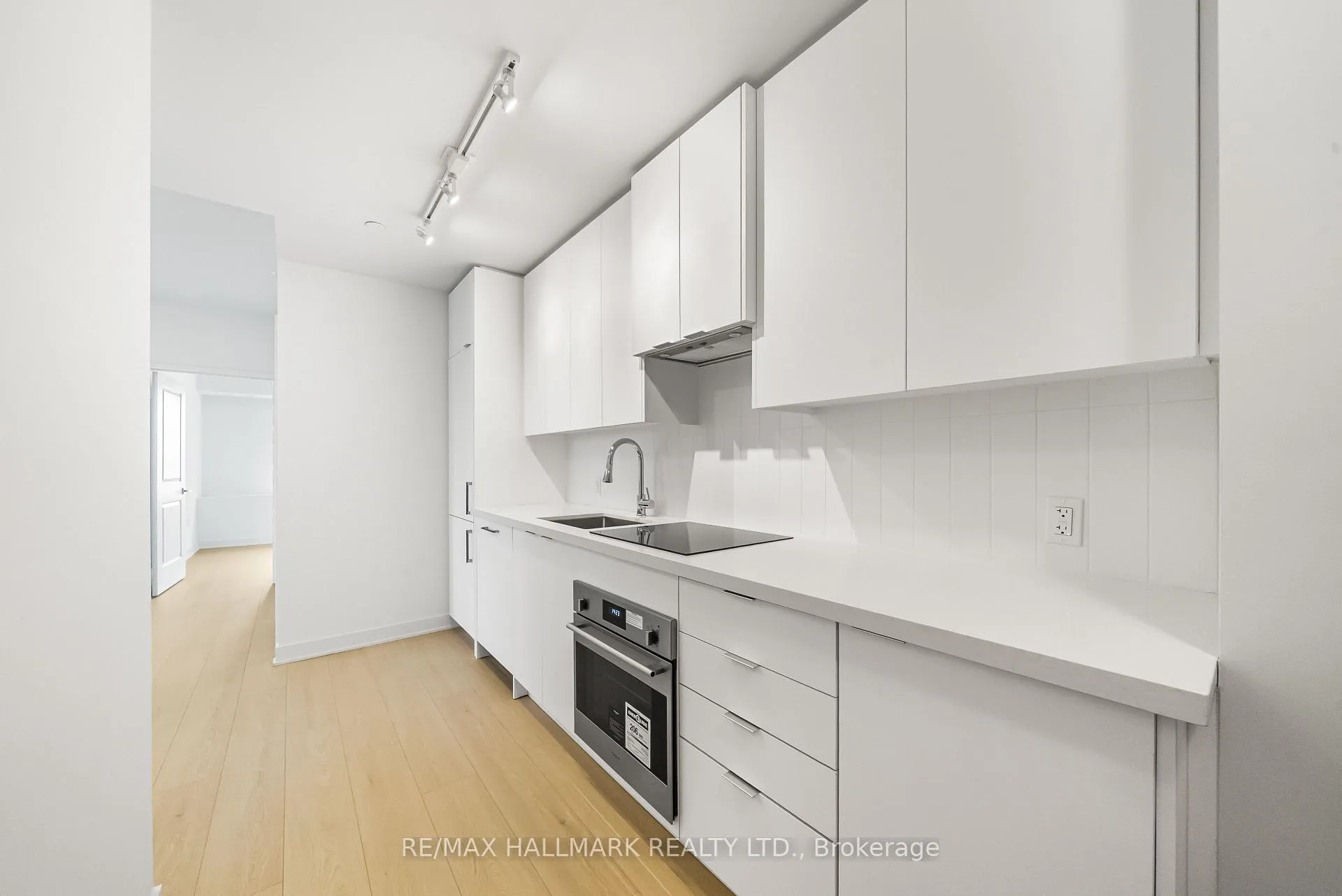 Photo 4 of Unit 2302, 2920 Highway 7, Vaughan, Concord — HOMEH