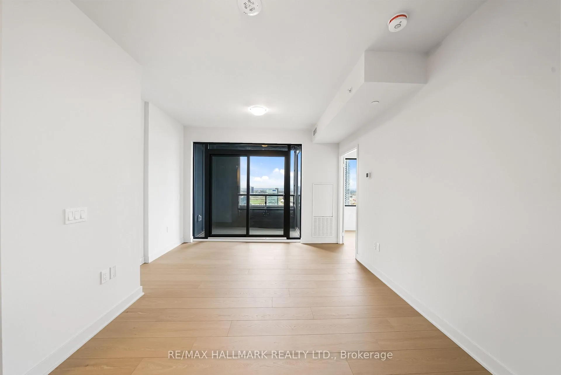 Photo 7 of Unit 2302, 2920 Highway 7, Vaughan, Concord — HOMEH