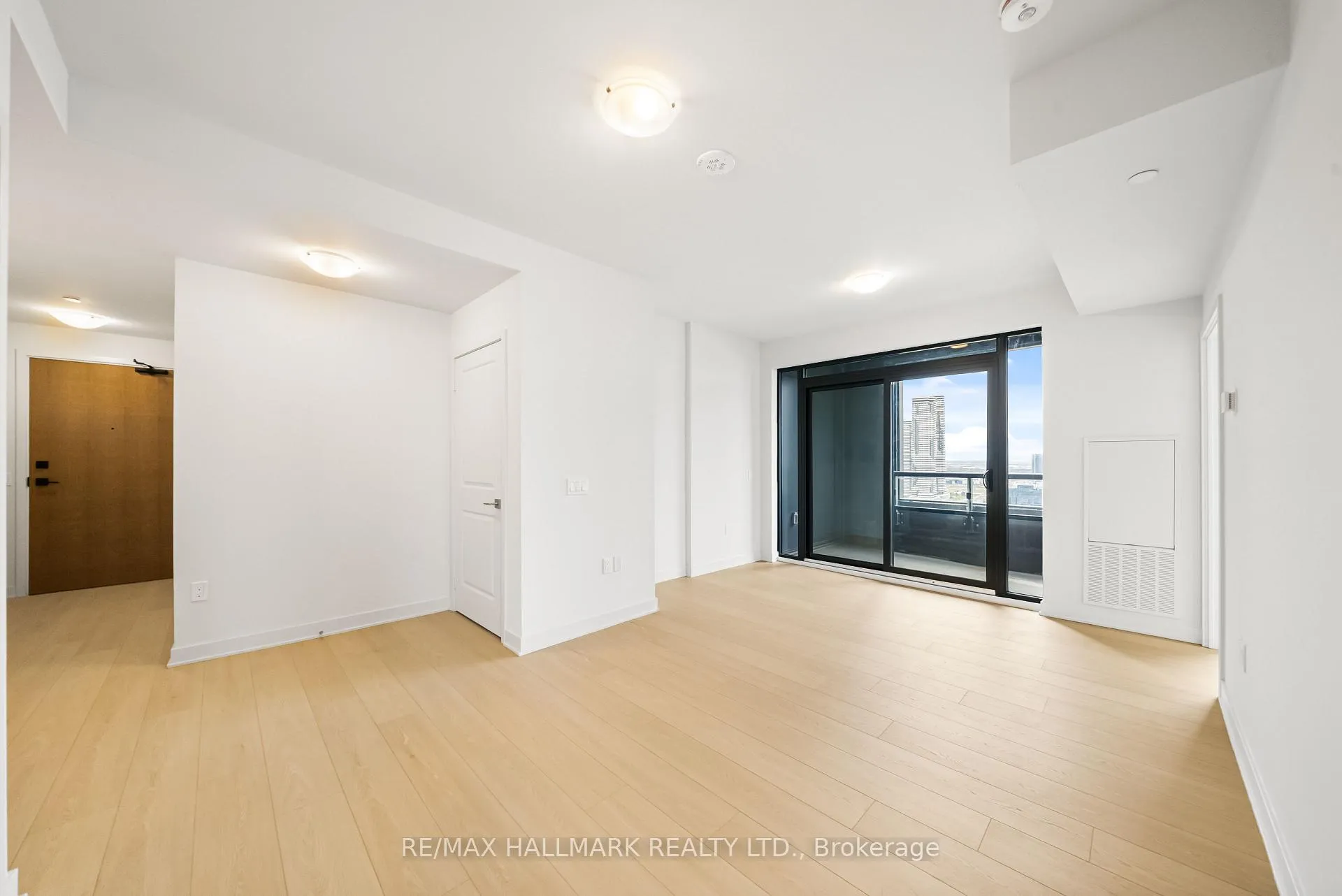 Photo 8 of Unit 2302, 2920 Highway 7, Vaughan, Concord — HOMEH