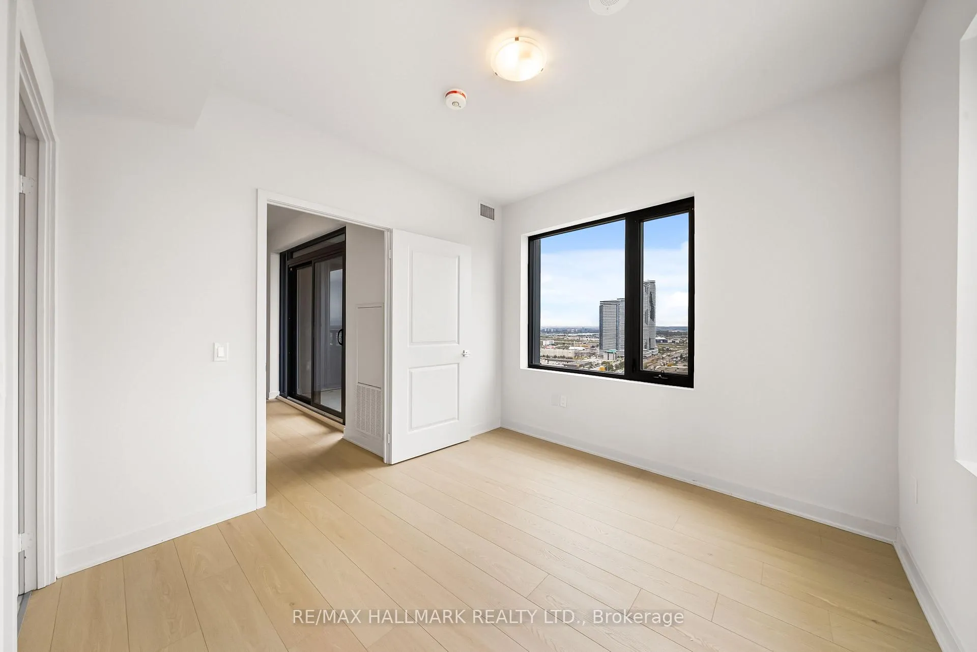 Photo 18 of Unit 2302, 2920 Highway 7, Vaughan, Concord — HOMEH