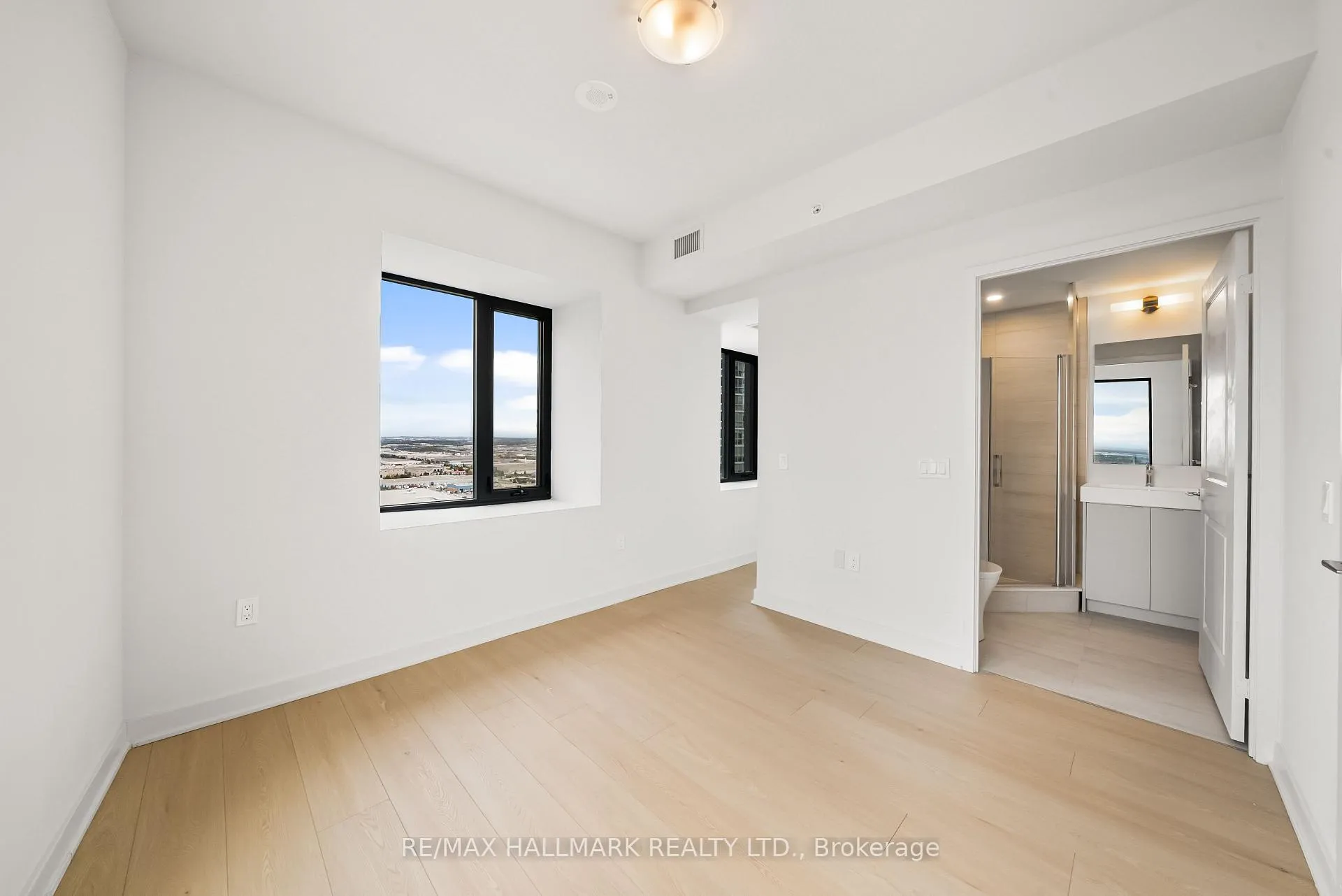 Photo 23 of Unit 2302, 2920 Highway 7, Vaughan, Concord — HOMEH