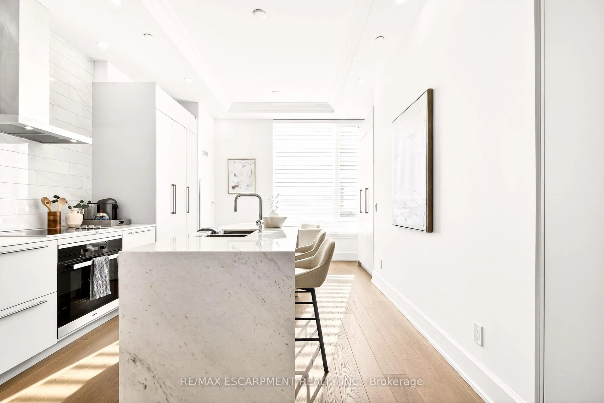 Photo 6 of Unit 602, 1441 Elgin Street, Burlington, Brant — HOMEH