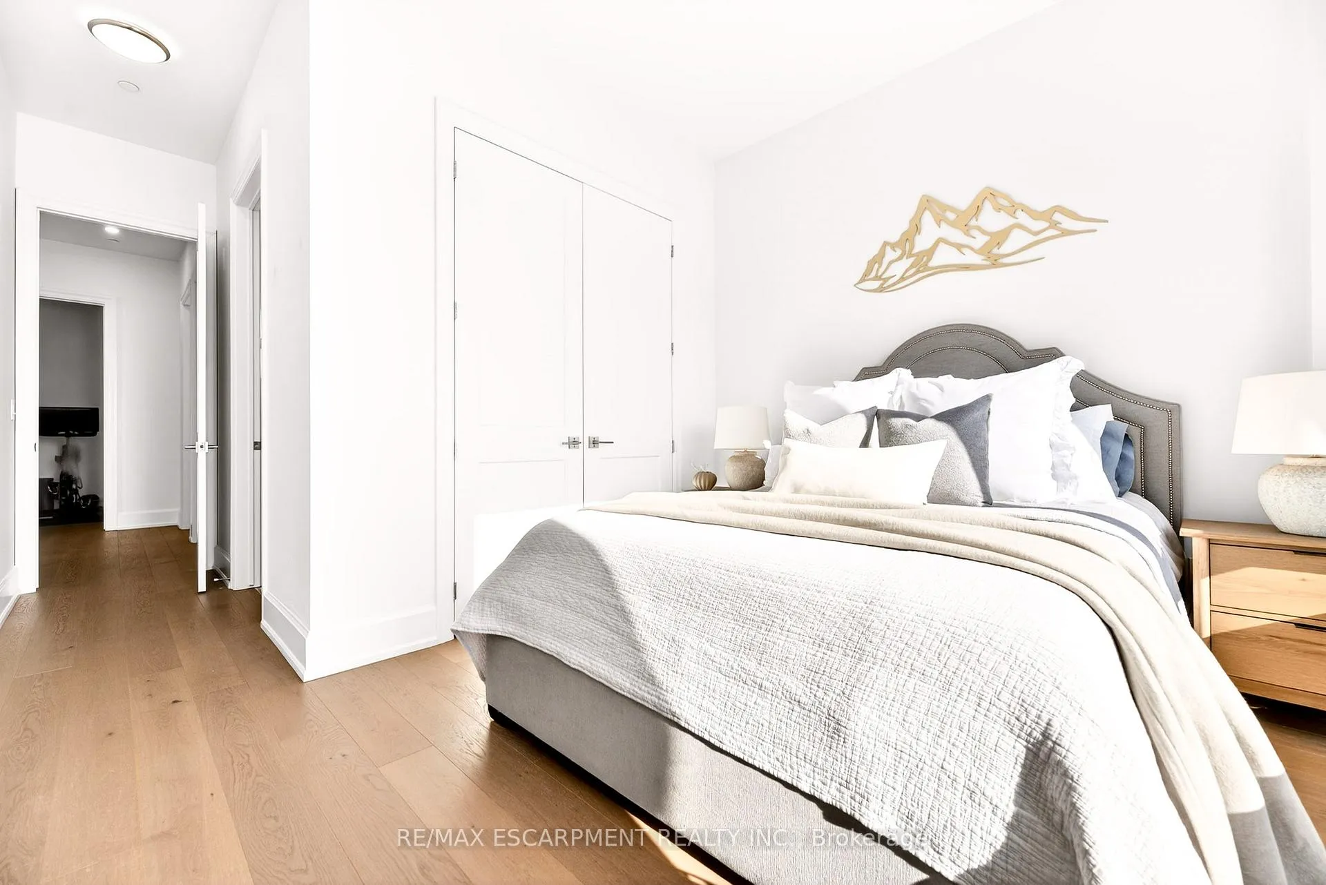 Photo 43 of Unit 602, 1441 Elgin Street, Burlington, Brant — HOMEH