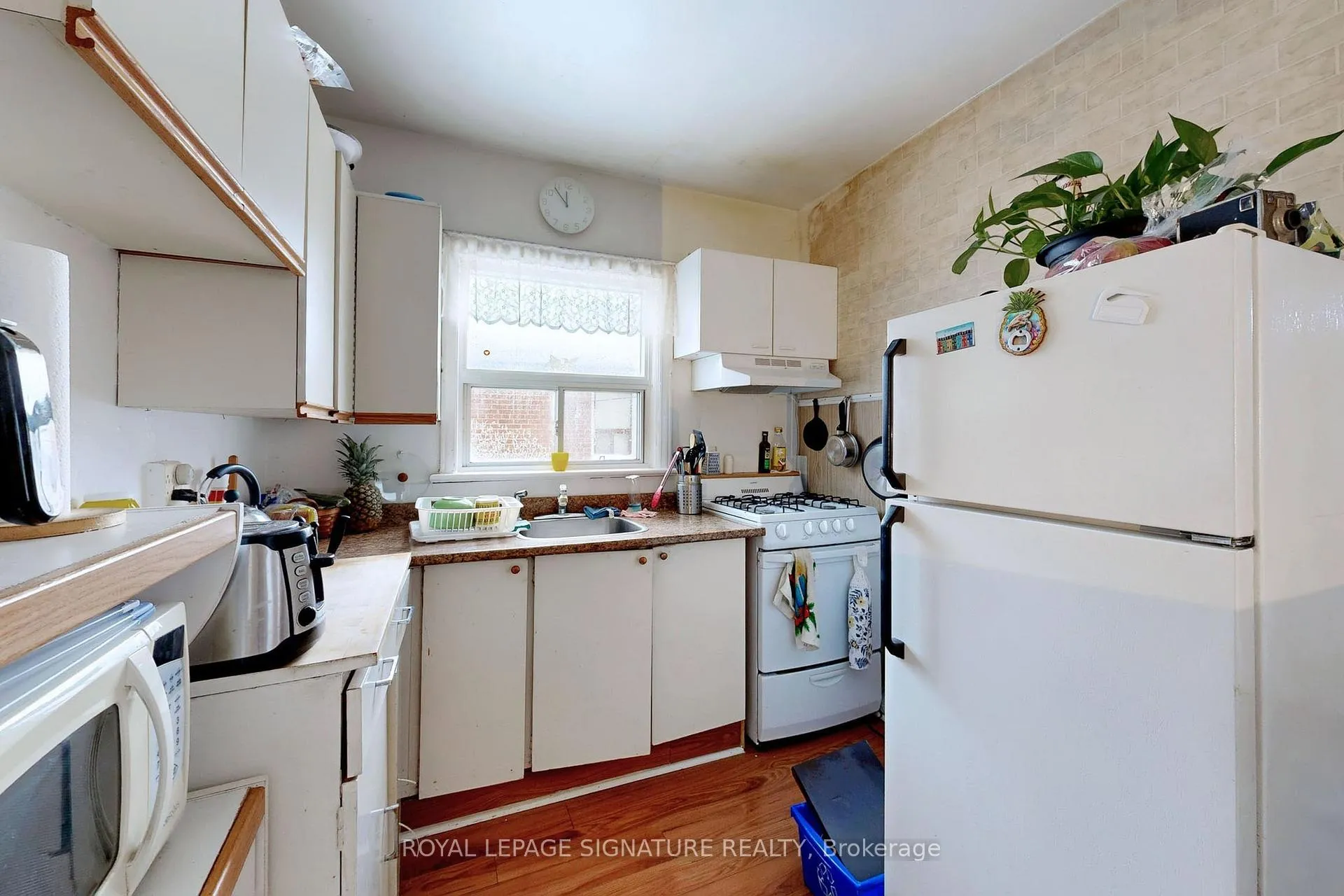 Photo 12 of 132 Phillip Avenue, Scarborough, Birchcliffe-Cliffside — HOMEH
