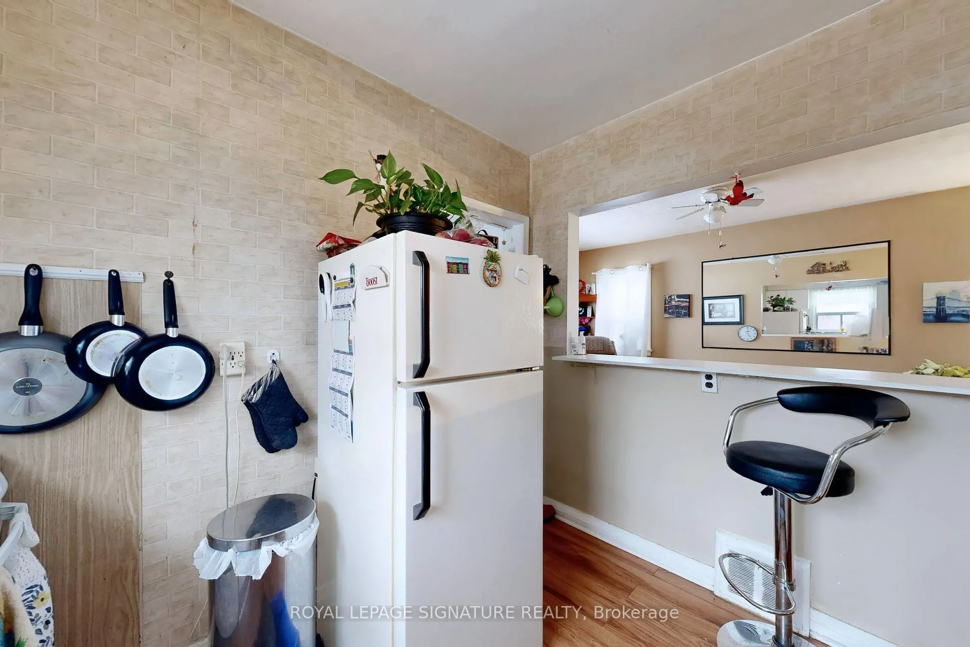 Photo 14 of 132 Phillip Avenue, Scarborough, Birchcliffe-Cliffside — HOMEH