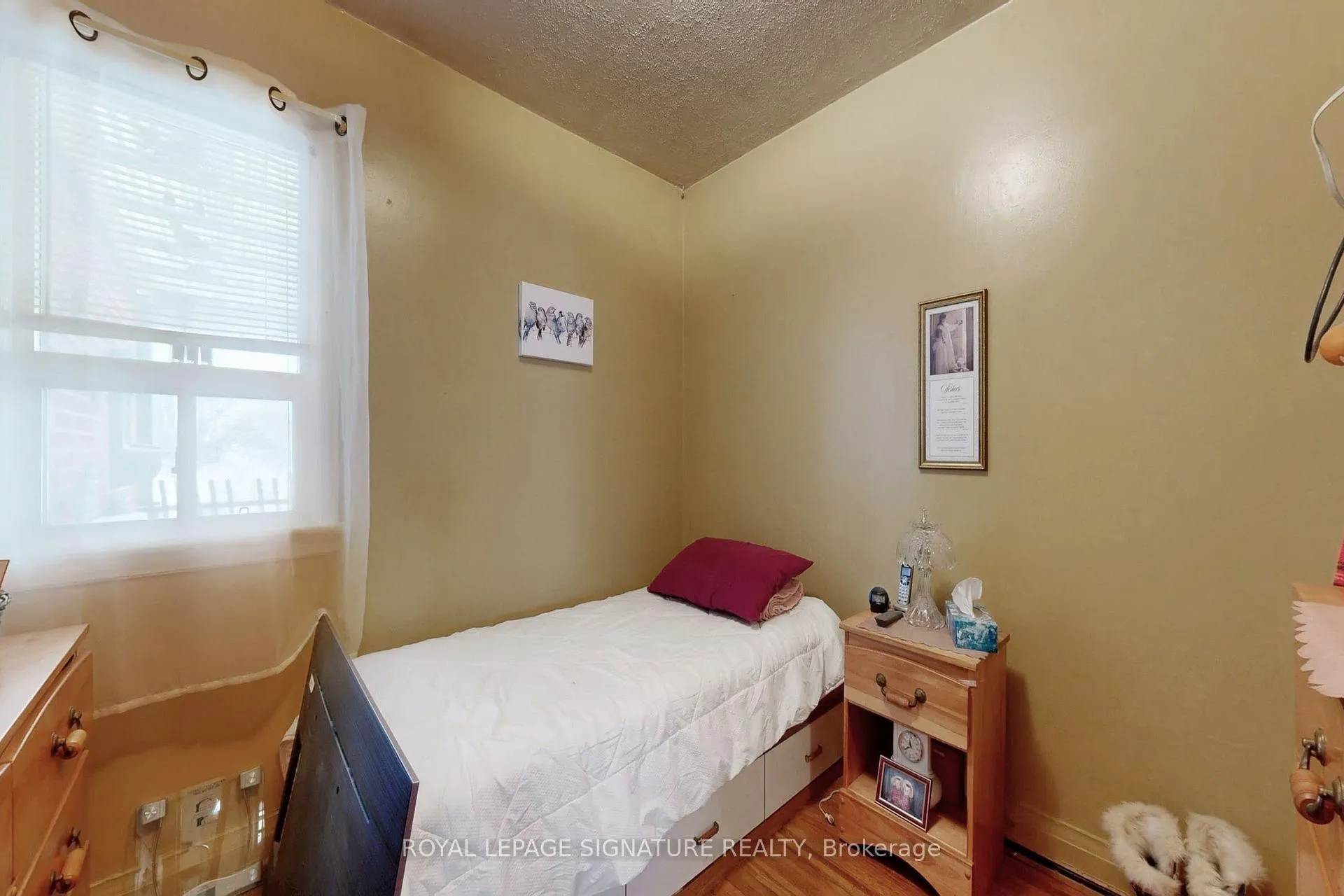 Photo 21 of 132 Phillip Avenue, Scarborough, Birchcliffe-Cliffside — HOMEH