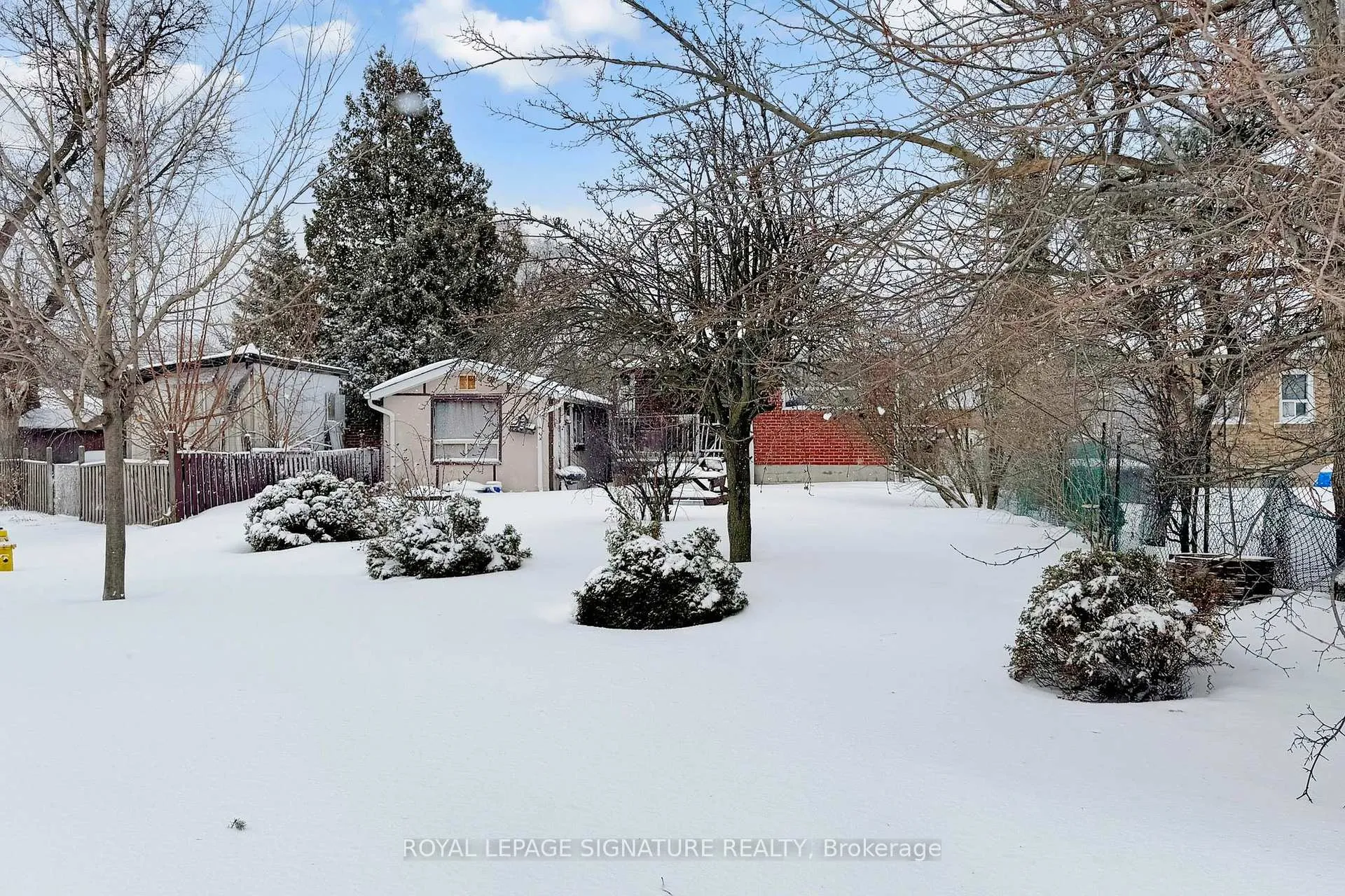 Photo 38 of 132 Phillip Avenue, Scarborough, Birchcliffe-Cliffside — HOMEH