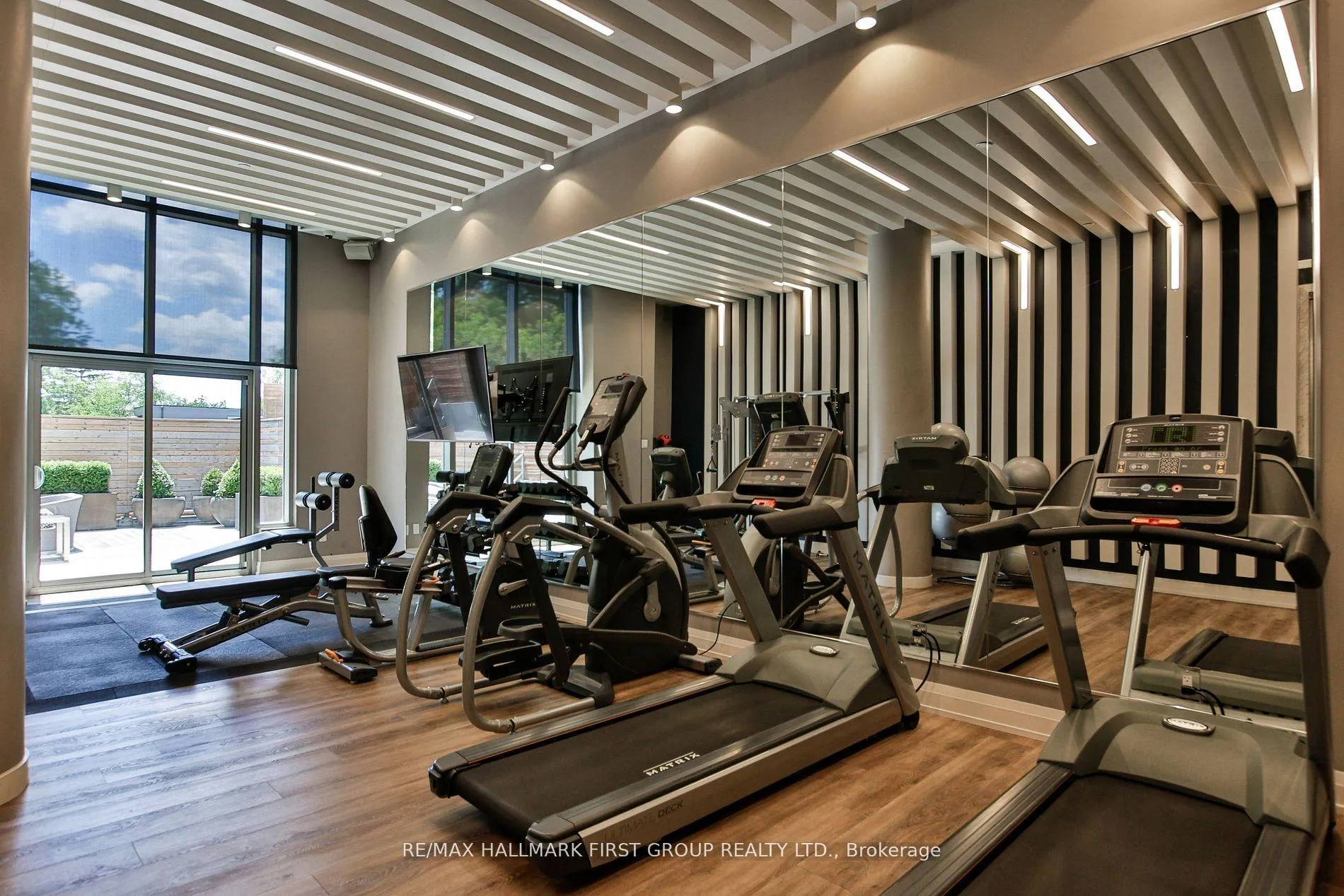 Photo 15 of Unit 401, 835 St Clair Avenue W, Toronto, Wychwood — HOMEH