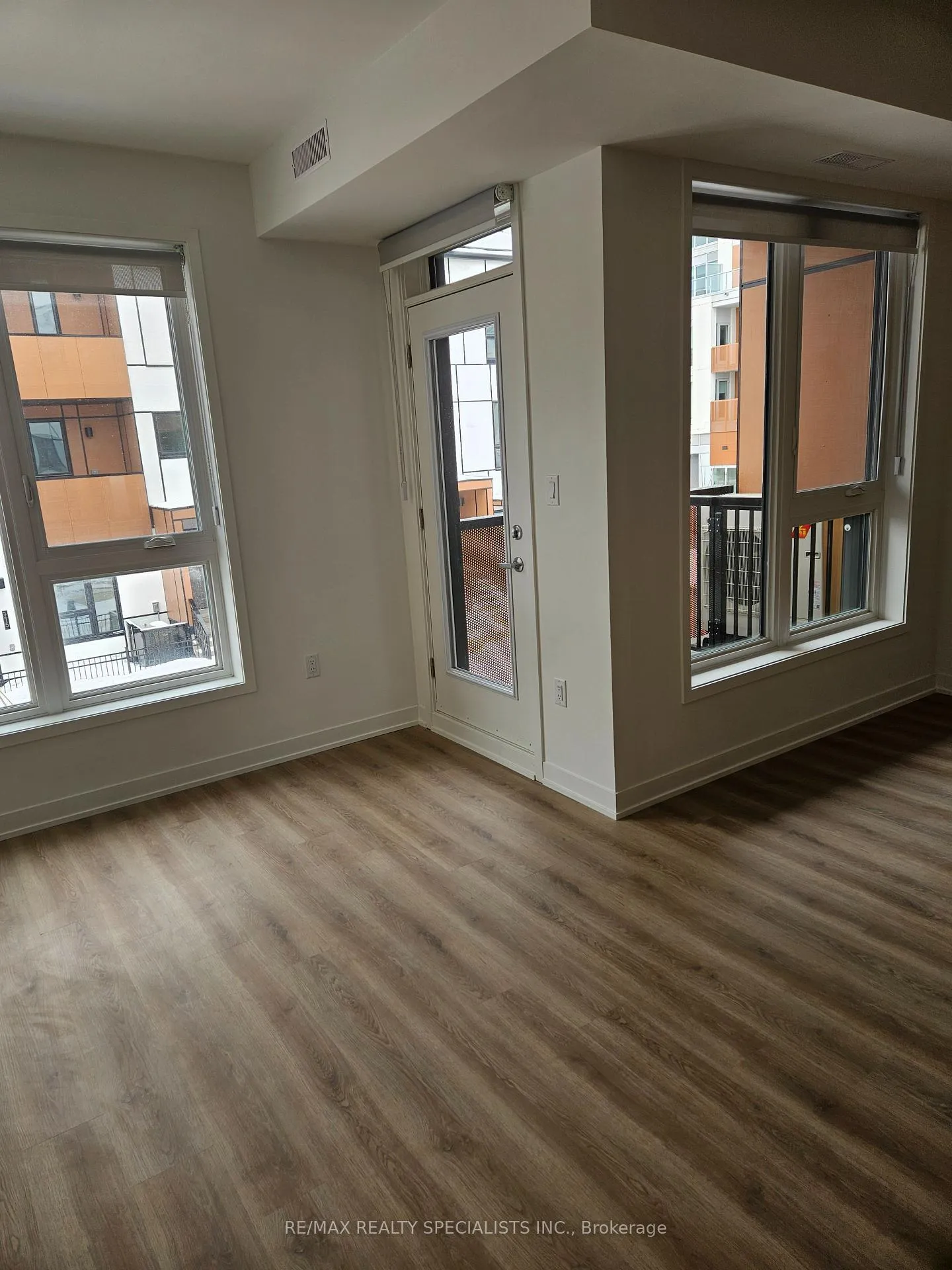 Photo 4 of Unit 218, 50 All Nations Drive, Brampton, Northwest Brampton — HOMEH