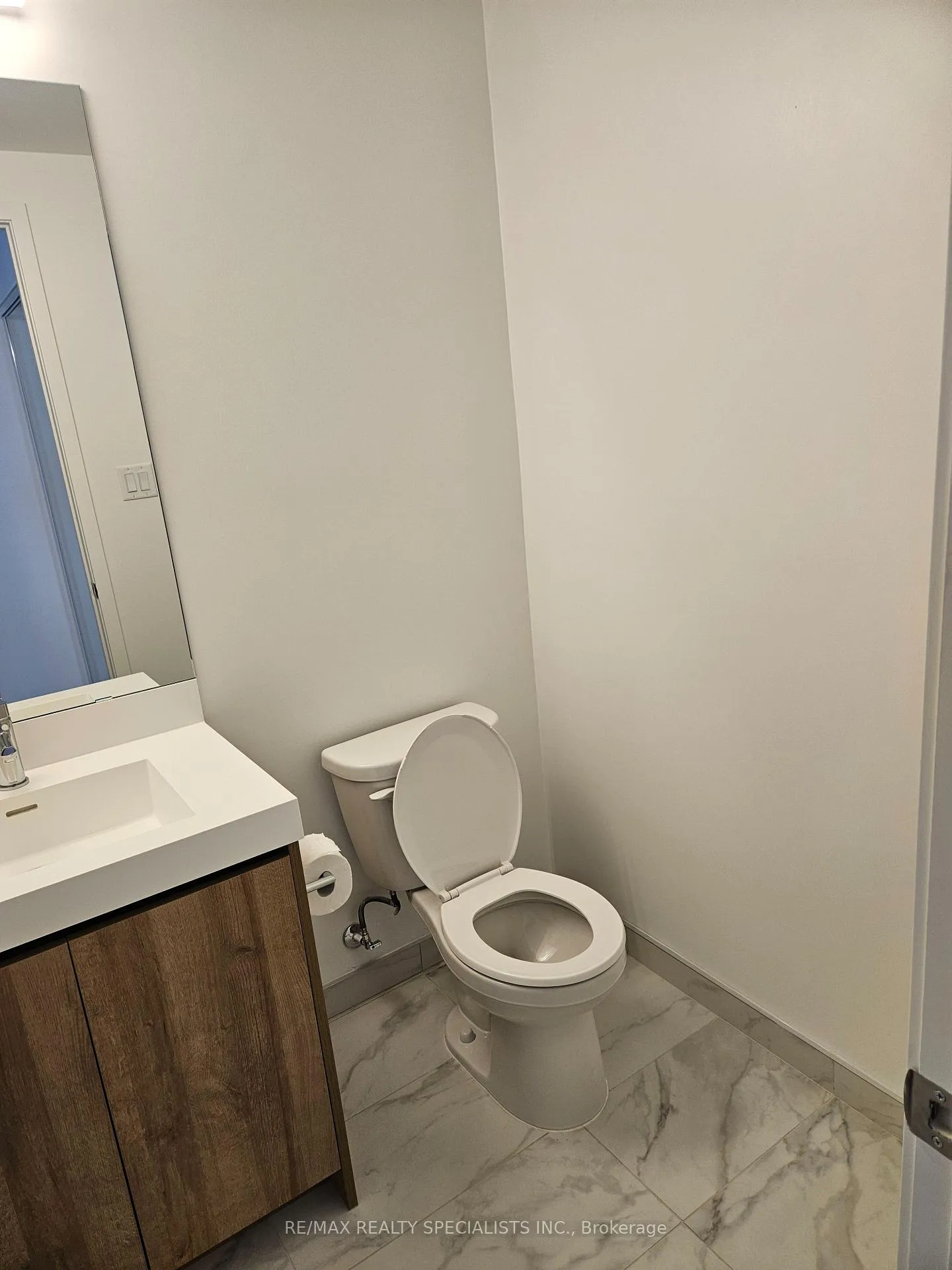Photo 8 of Unit 218, 50 All Nations Drive, Brampton, Northwest Brampton — HOMEH