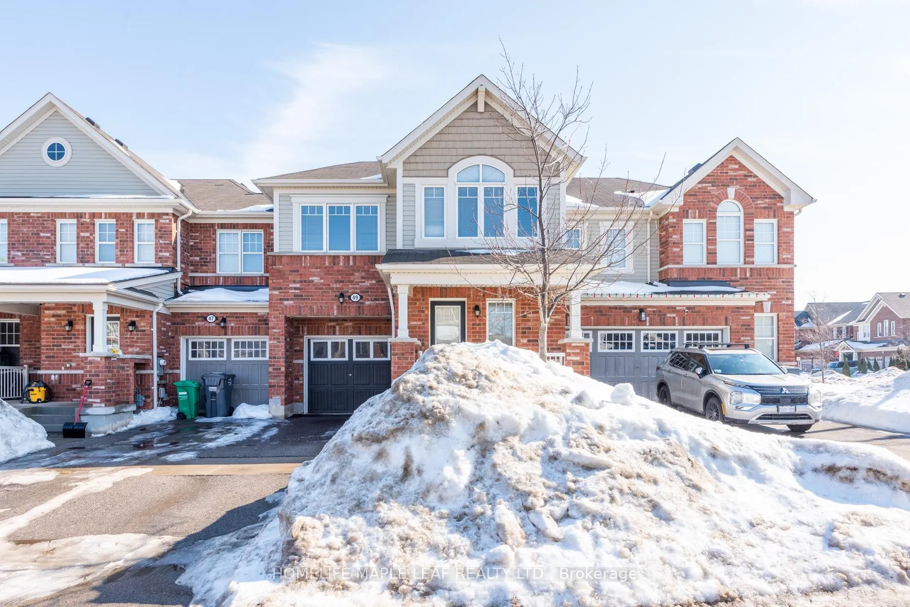 Photo 3 of 49 Lothbury Drive, Brampton, Northwest Brampton — HOMEH
