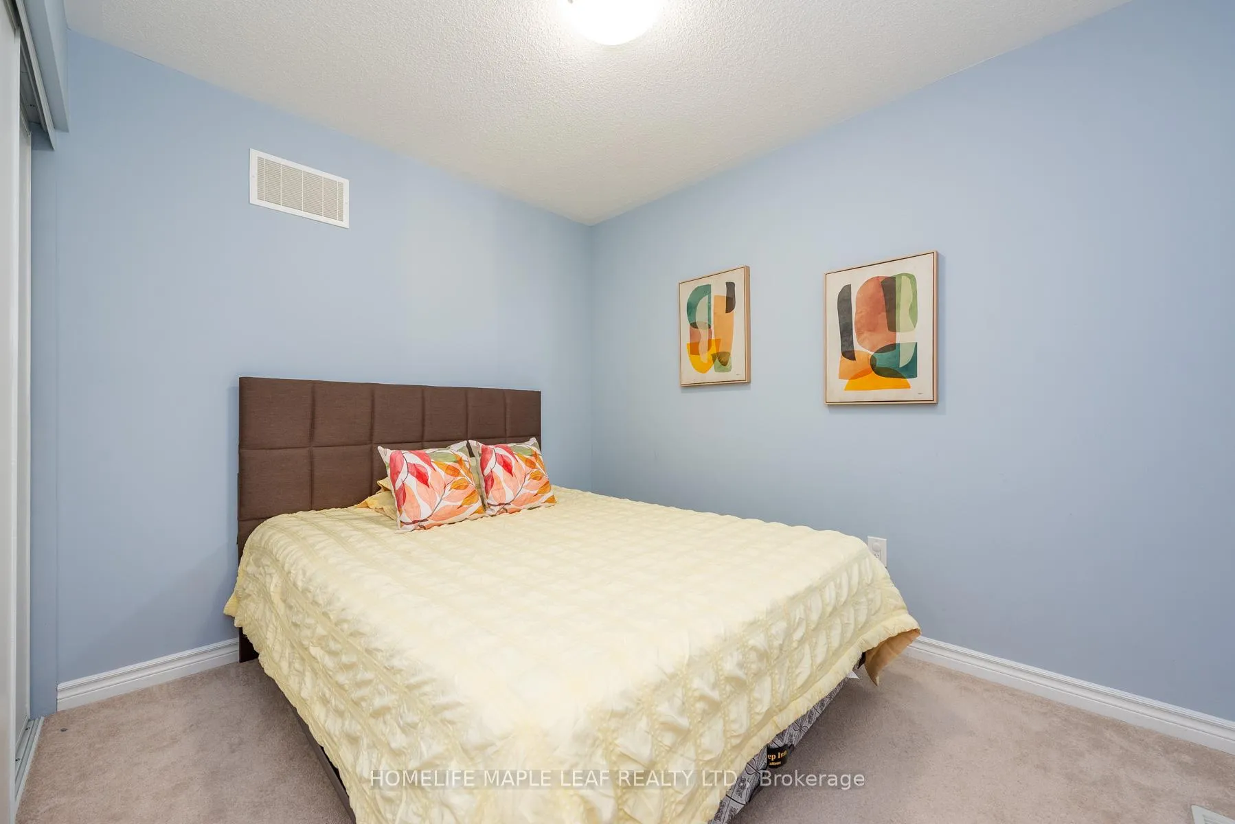 Photo 8 of 49 Lothbury Drive, Brampton, Northwest Brampton — HOMEH