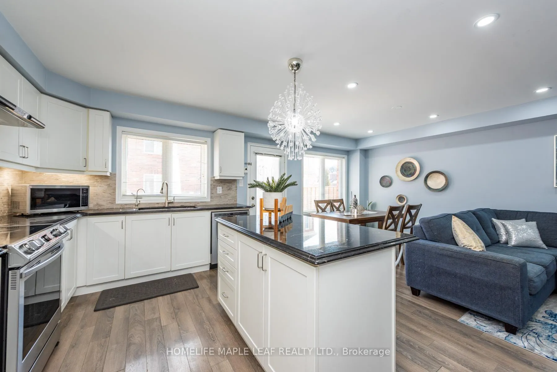 Photo 35 of 49 Lothbury Drive, Brampton, Northwest Brampton — HOMEH