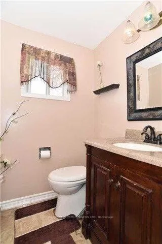 Photo 13 of 24 Charlton Crescent, Ajax, South West — HOMEH