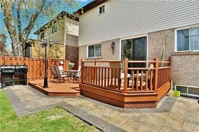 Photo 20 of 24 Charlton Crescent, Ajax, South West — HOMEH