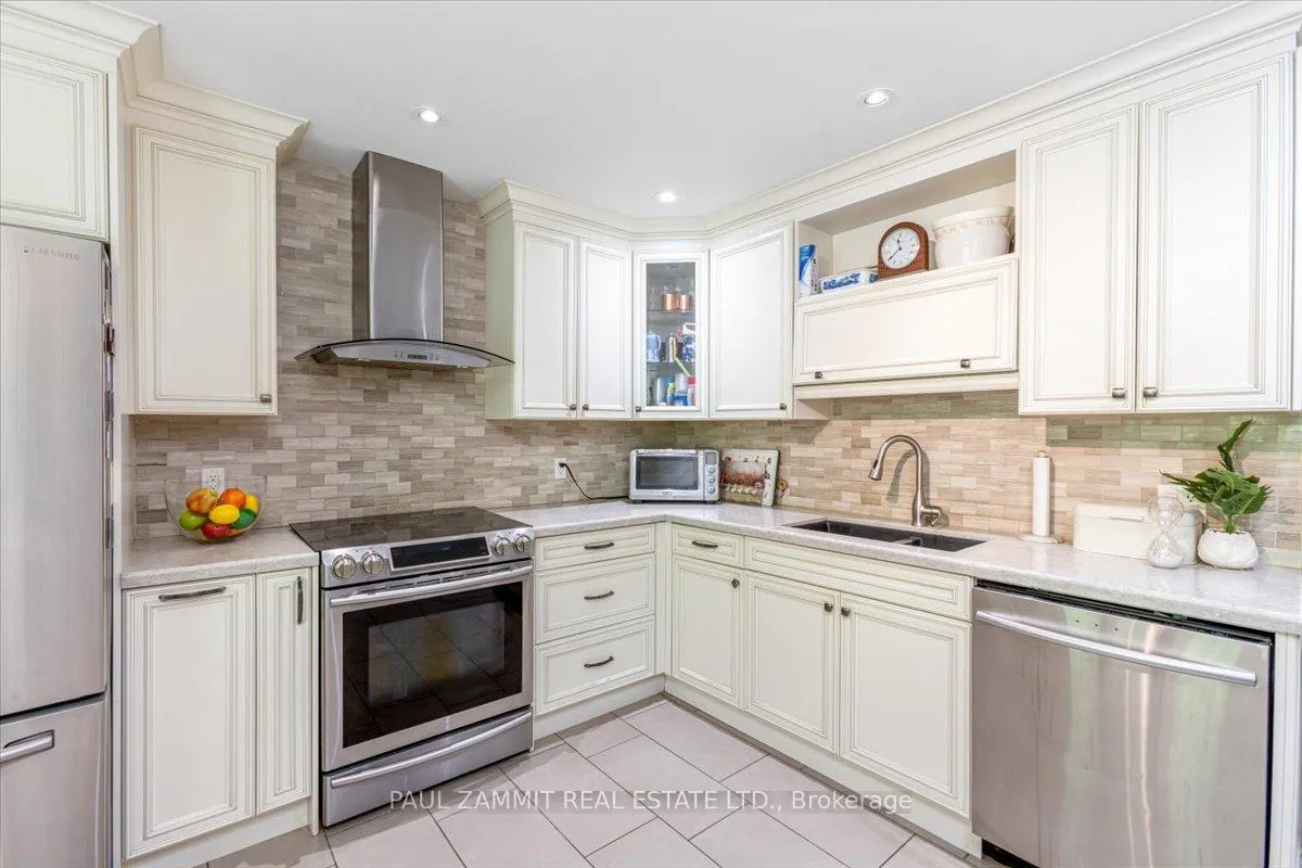Photo 5 of 103 Quail Valley Crescent, Markham, German Mills — HOMEH
