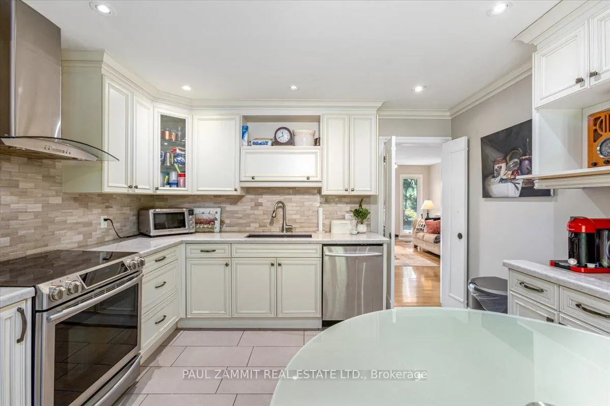 Photo 6 of 103 Quail Valley Crescent, Markham, German Mills — HOMEH