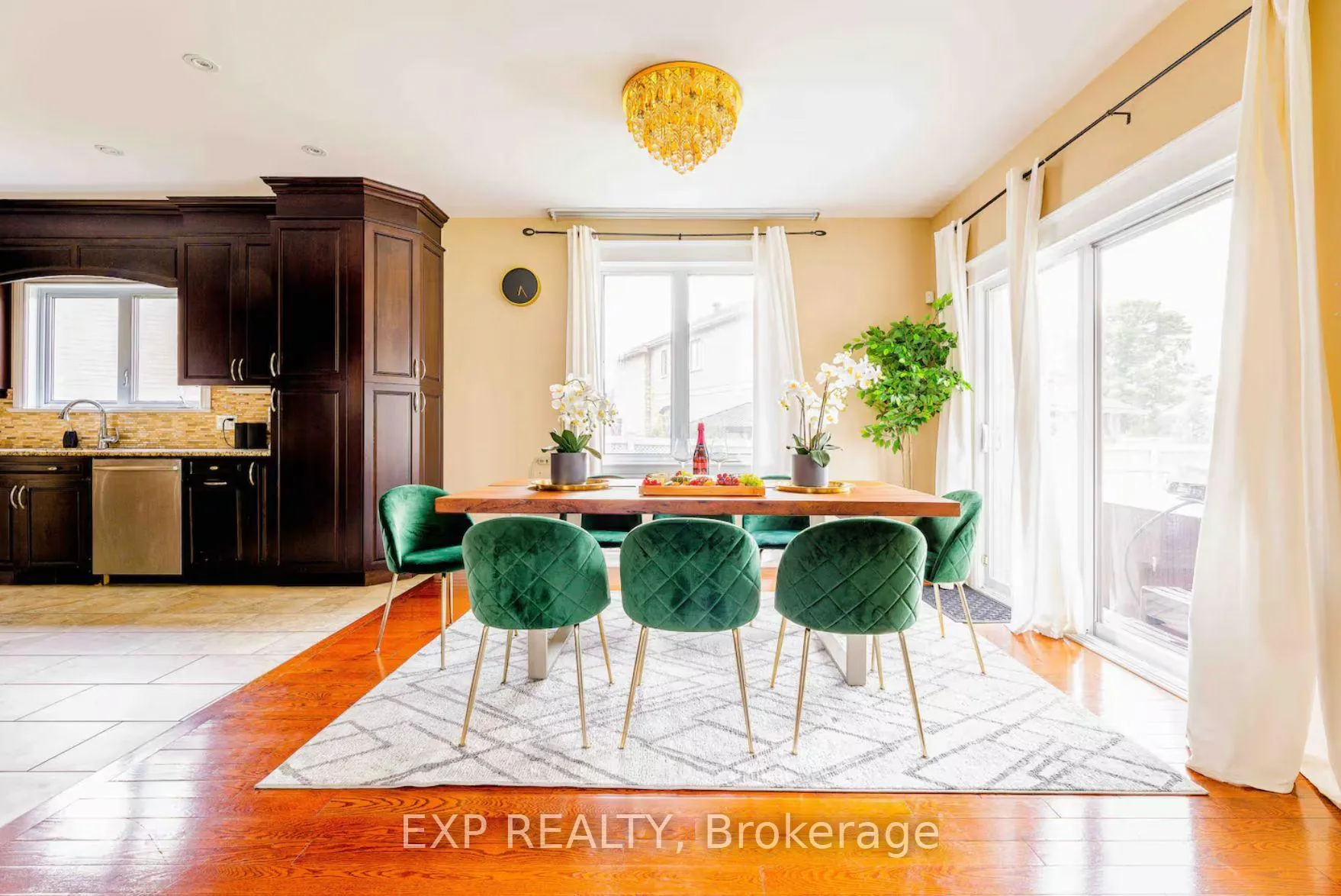 Photo 12 of 106 Issam Street, Ottawa, Upper Hunt Club — HOMEH