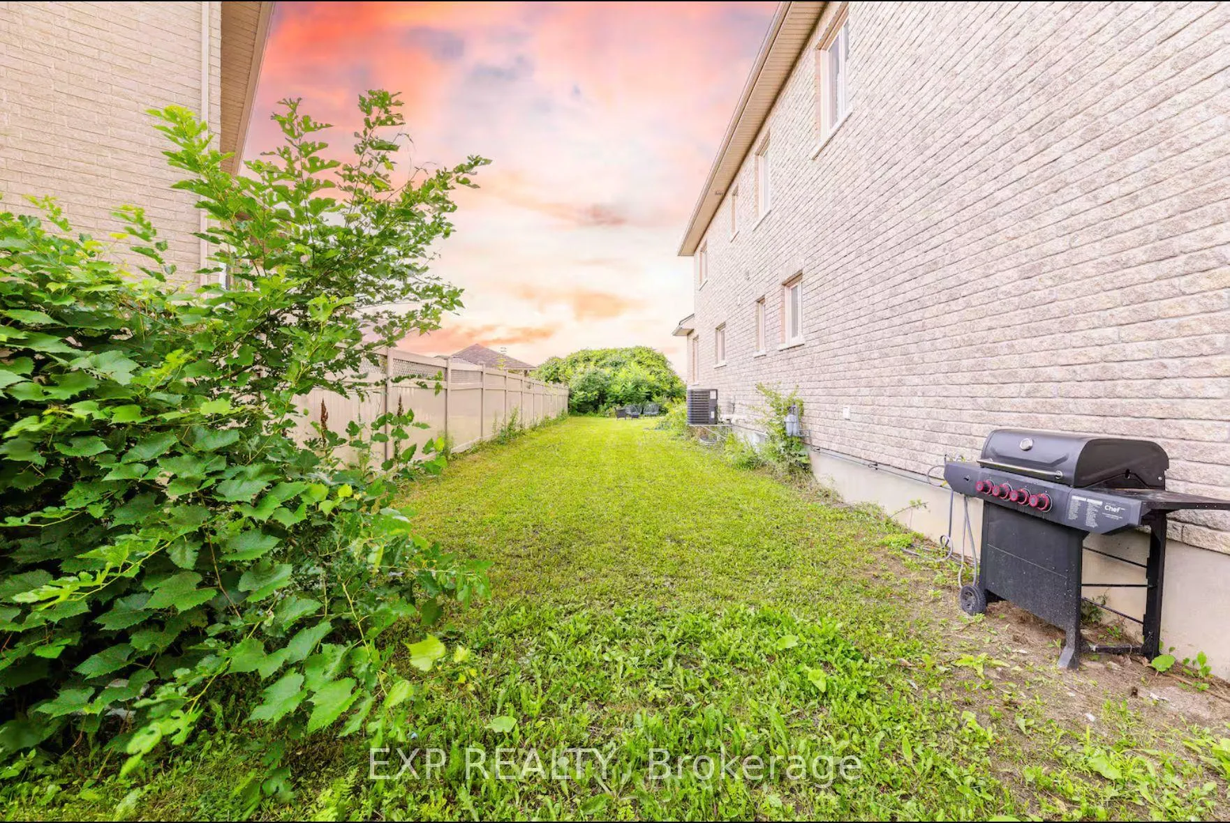 Photo 25 of 106 Issam Street, Ottawa, Upper Hunt Club — HOMEH