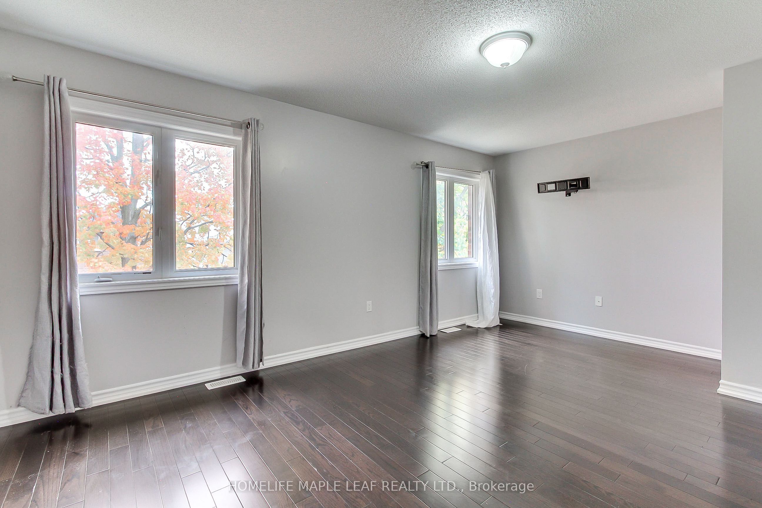 Photo 26 of 2180 Dawson Crescent, Innisfil, Alcona — HOMEH