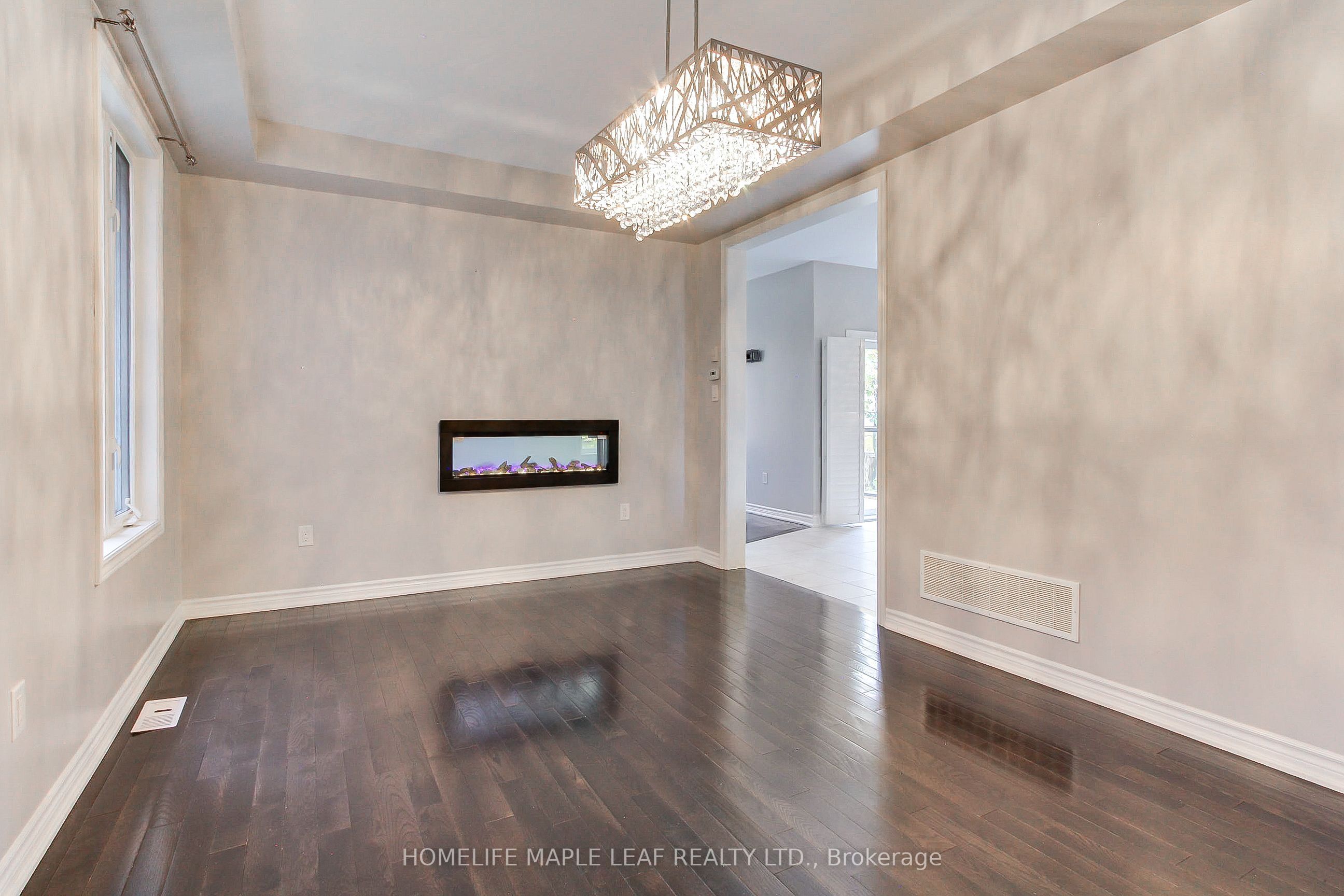 Photo 16 of 2180 Dawson Crescent, Innisfil, Alcona — HOMEH
