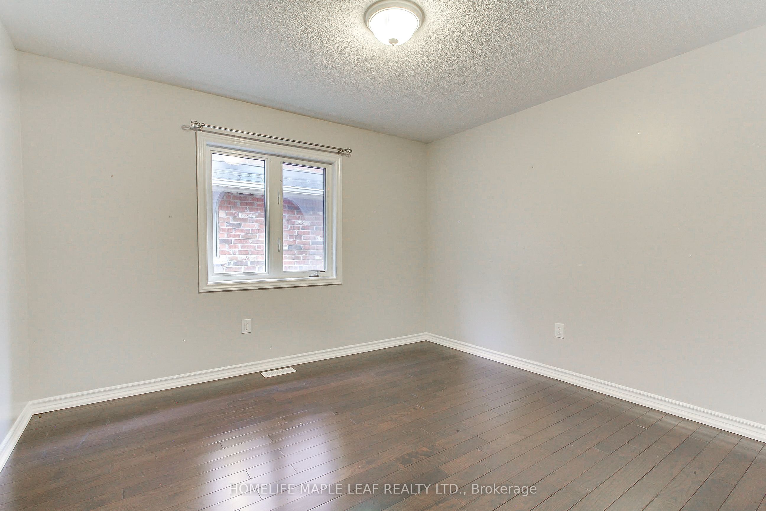 Photo 32 of 2180 Dawson Crescent, Innisfil, Alcona — HOMEH