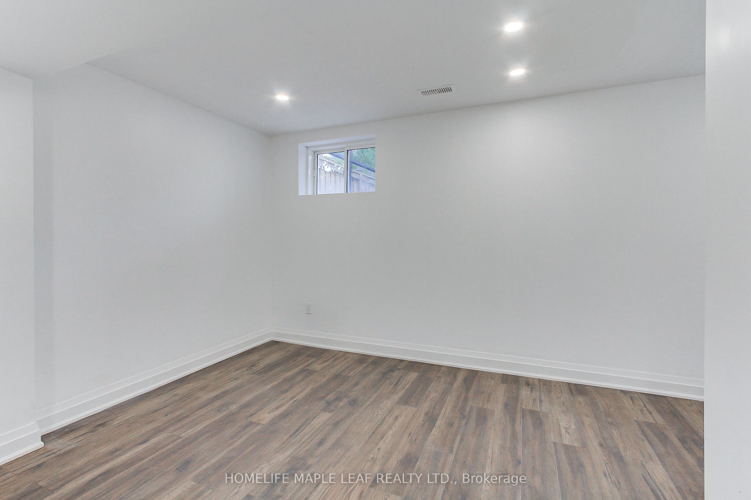 Photo 44 of 2180 Dawson Crescent, Innisfil, Alcona — HOMEH