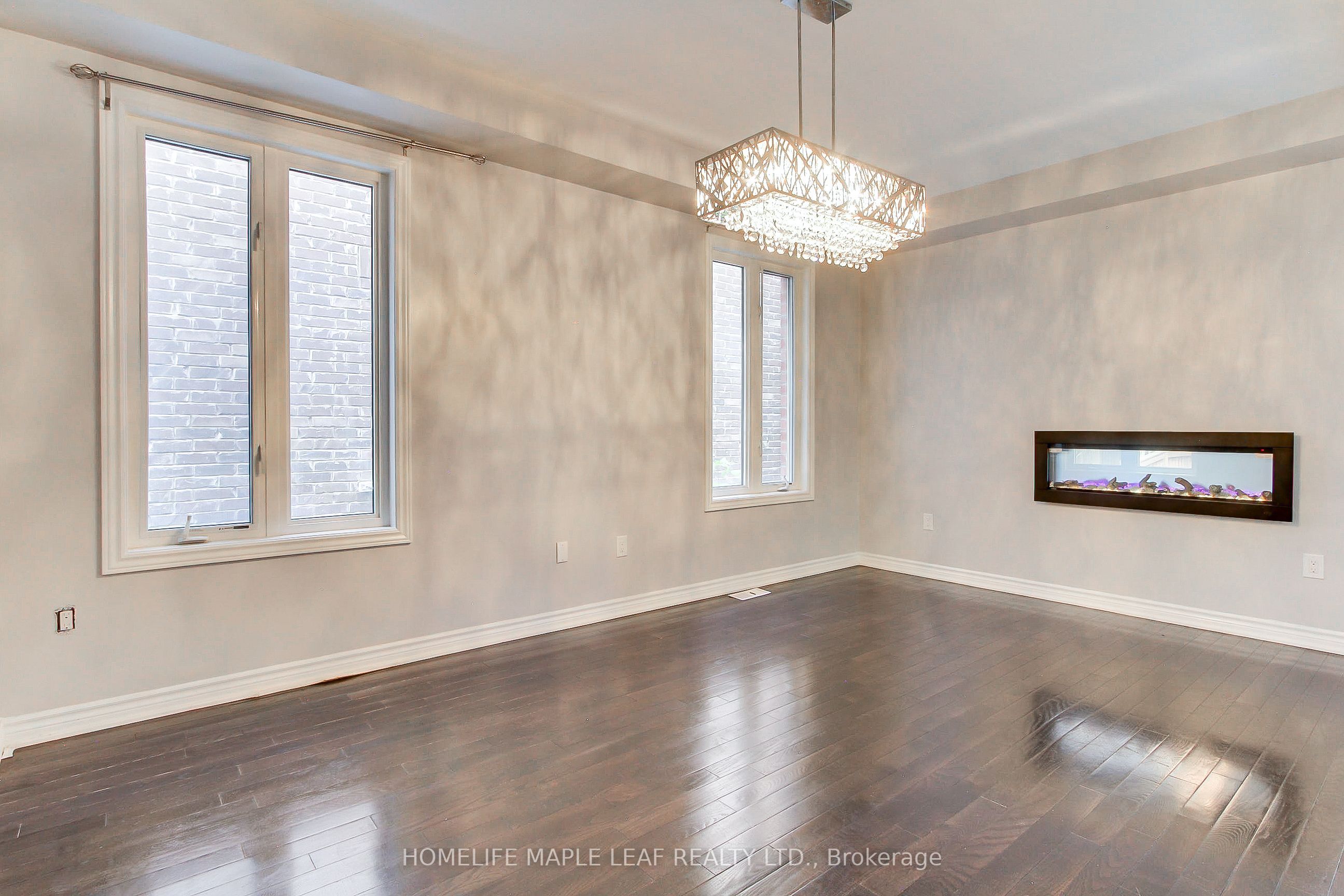 Photo 15 of 2180 Dawson Crescent, Innisfil, Alcona — HOMEH