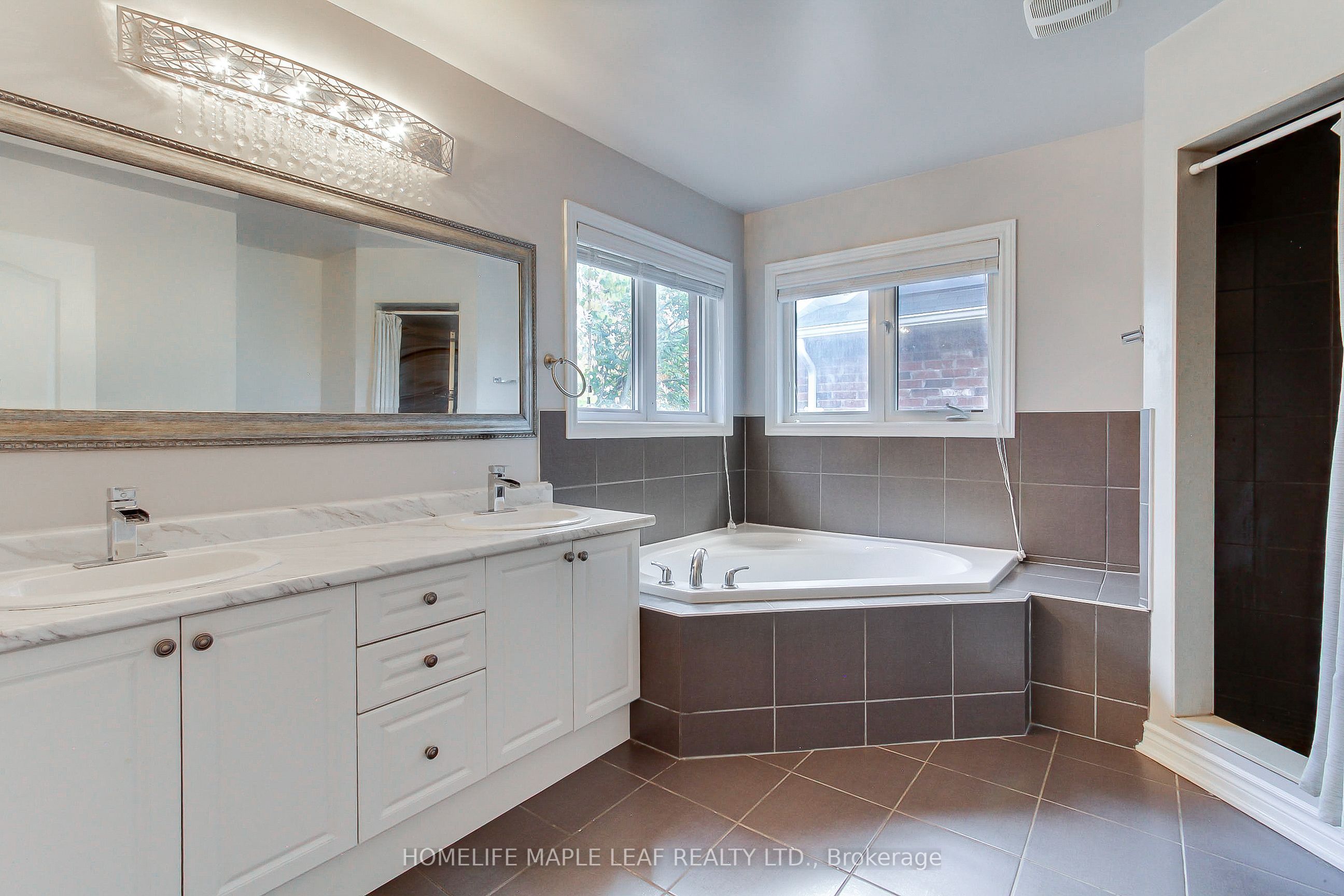 Photo 28 of 2180 Dawson Crescent, Innisfil, Alcona — HOMEH
