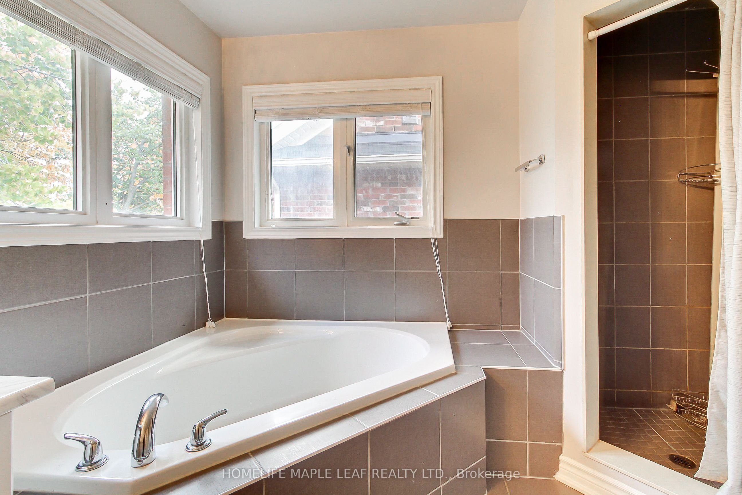 Photo 29 of 2180 Dawson Crescent, Innisfil, Alcona — HOMEH