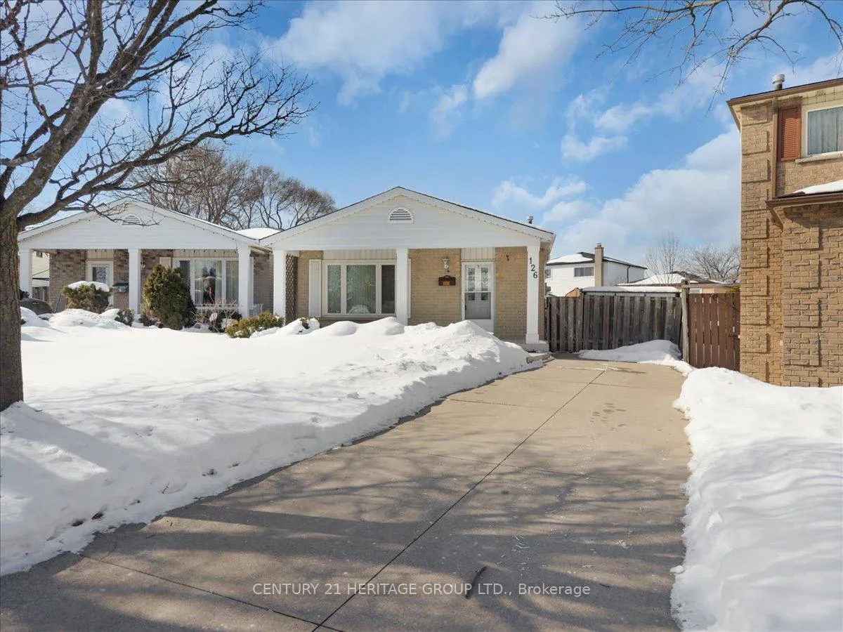 Photo 1 of 126 Garden Crescent, Hamilton, Burkholme — HOMEH