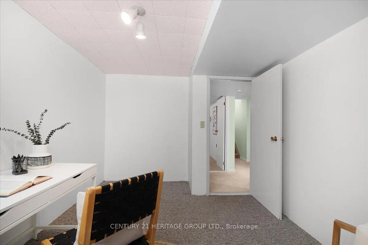 Photo 37 of 126 Garden Crescent, Hamilton, Burkholme — HOMEH